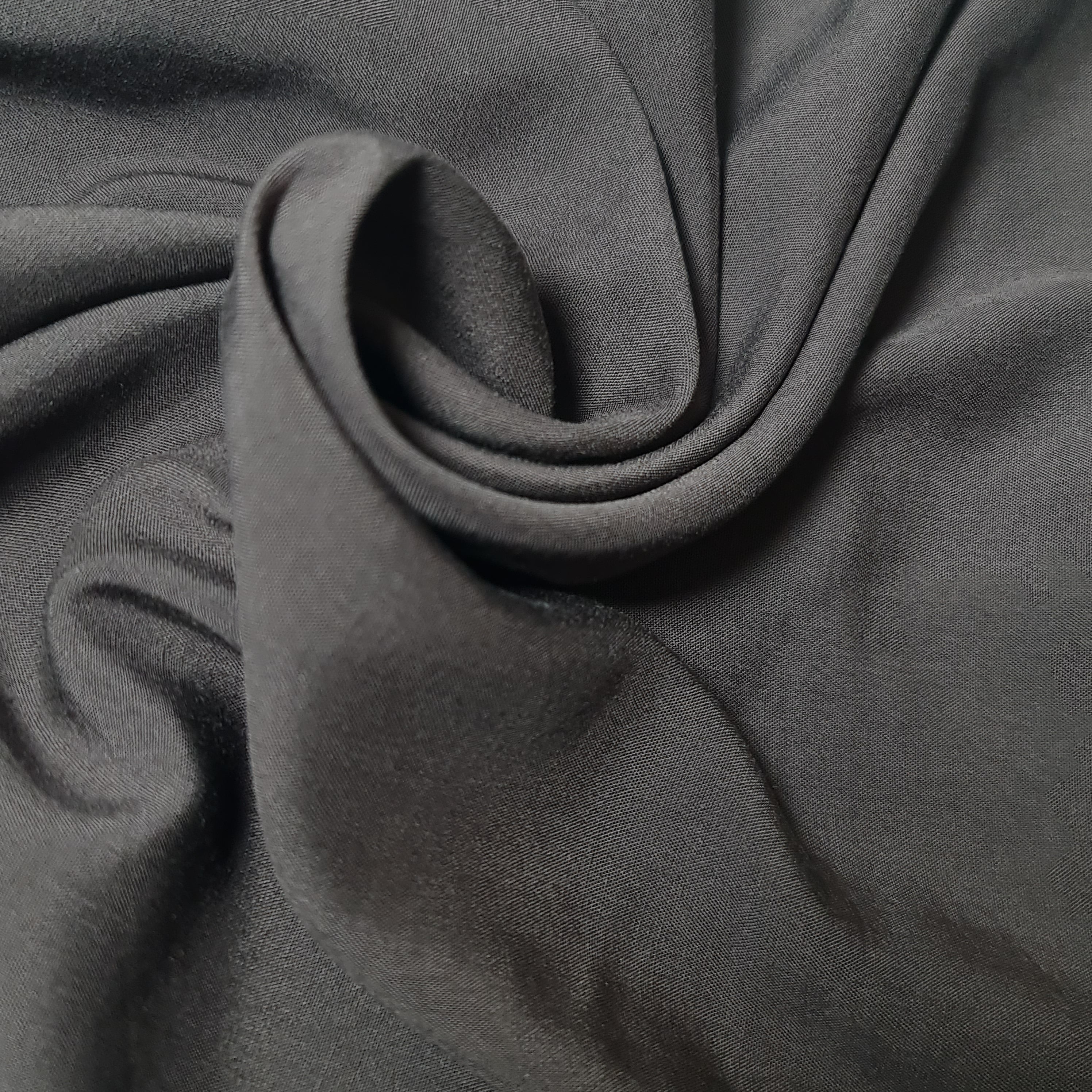 Plain Viscose Challis Fabric – Soft, Non-Stretch Dress & Craft Material, 58