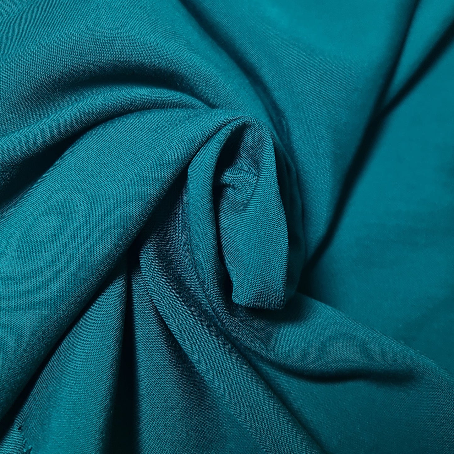 Plain Viscose Challis Fabric – Soft, Non-Stretch Dress & Craft Material, 58" Wide High Quality