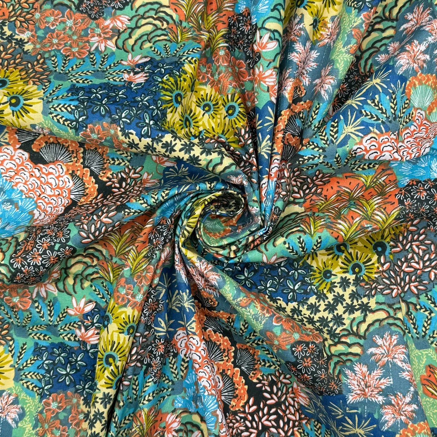 Printed Cotton Fabric | Lightweight 100% Cotton 57" (145cm) Wide Dressmaking & Craft Fabric – Sold by the Meter
