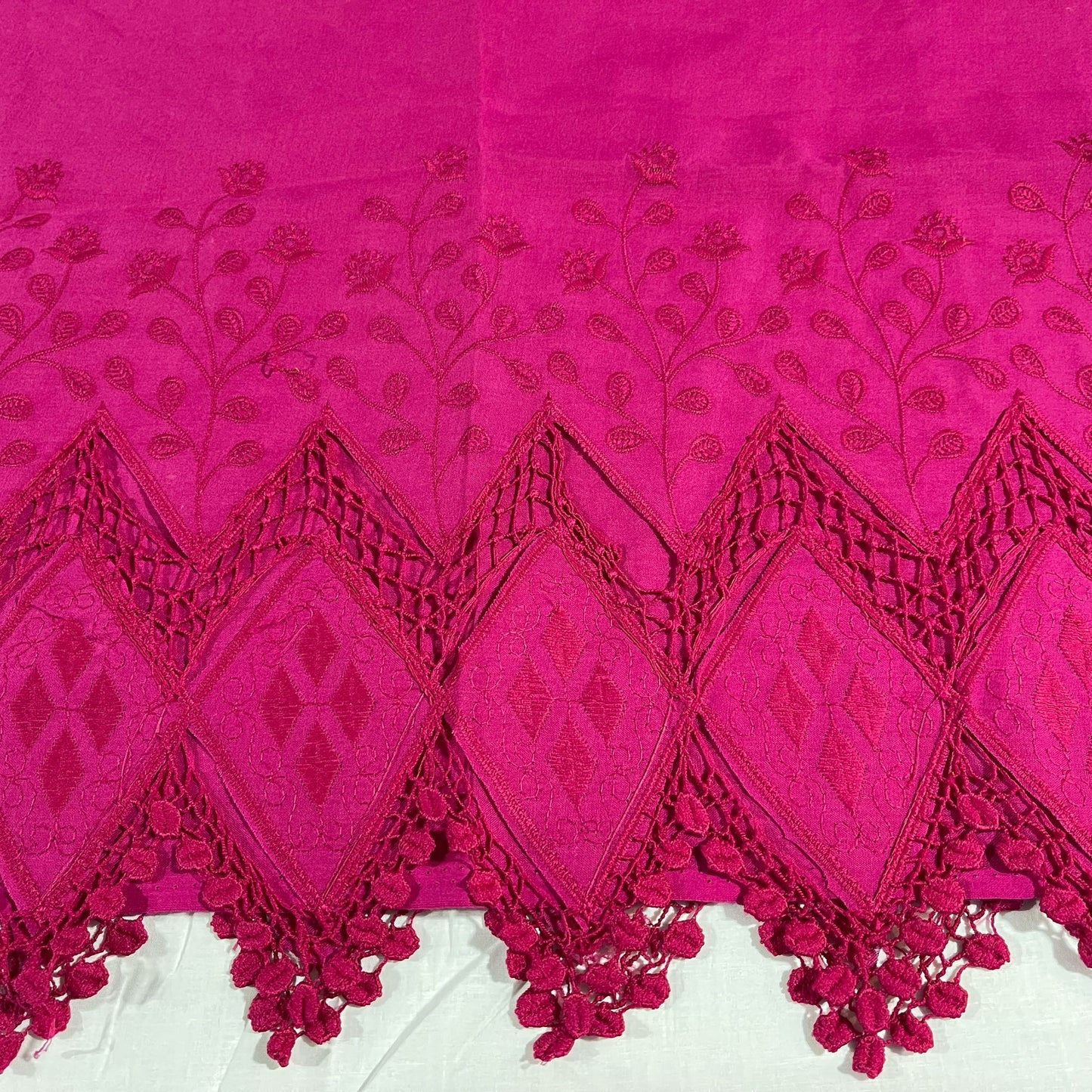 Cotton Floral Embroidery Fabric Lace Broderie Anglaise Dress Craft Material 44"