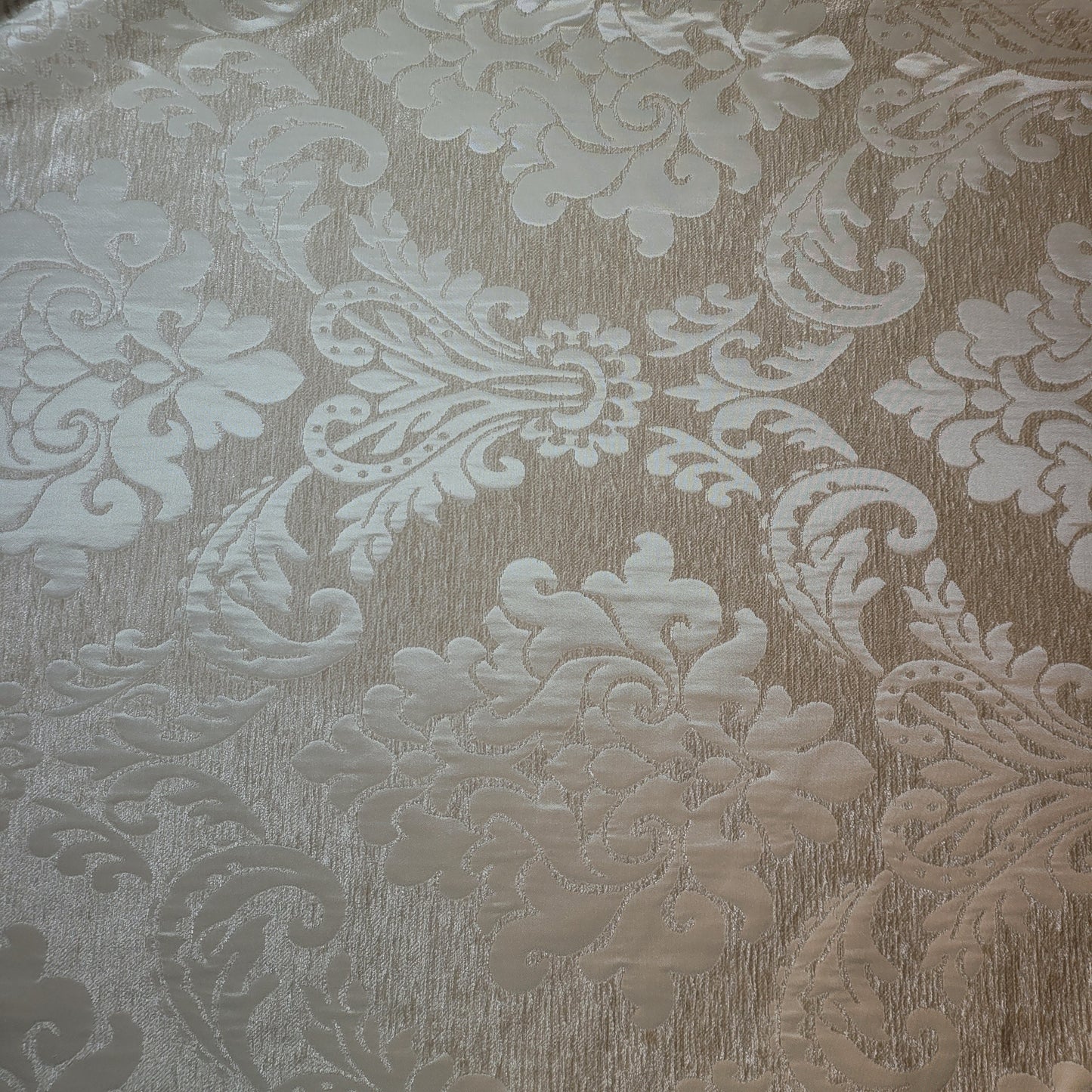 Ex-Designer Stock Upholstery Fabrics – 58" Wide Premium Chenille, Velvet, Linen & Tweed for Soft Furnishing & Crafts