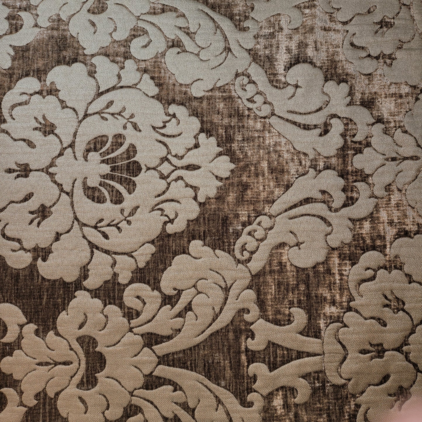 Ex-Designer Stock Upholstery Fabrics – 58" Wide Premium Chenille, Velvet, Linen & Tweed for Soft Furnishing & Crafts