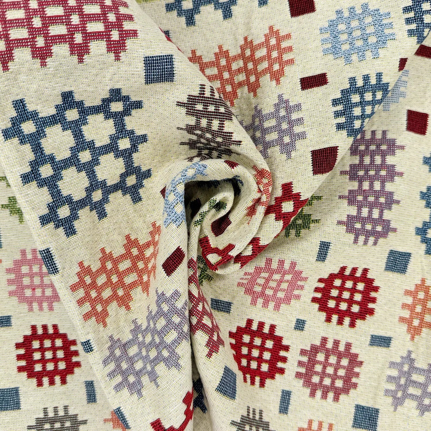 Luxury Cotton Rich Tapestry Fabric – New World Full Colour 55