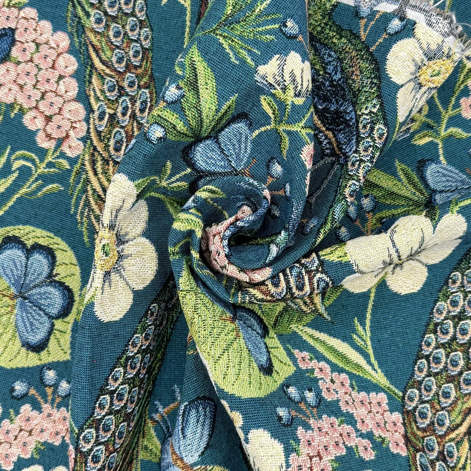 Luxury Cotton Rich Tapestry Fabric – New World Full Colour 55