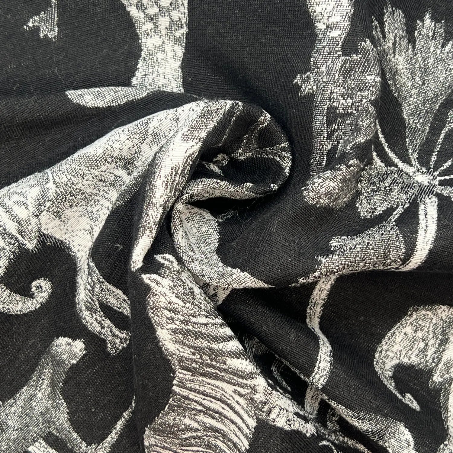 Luxury Cotton Rich Tapestry Jacquard Fabric – New World Jacquard 55" (140cm) Wide – 15M Roll