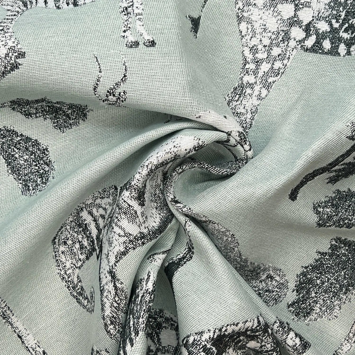 Luxury Cotton Rich Tapestry Jacquard Fabric – New World Jacquard 55