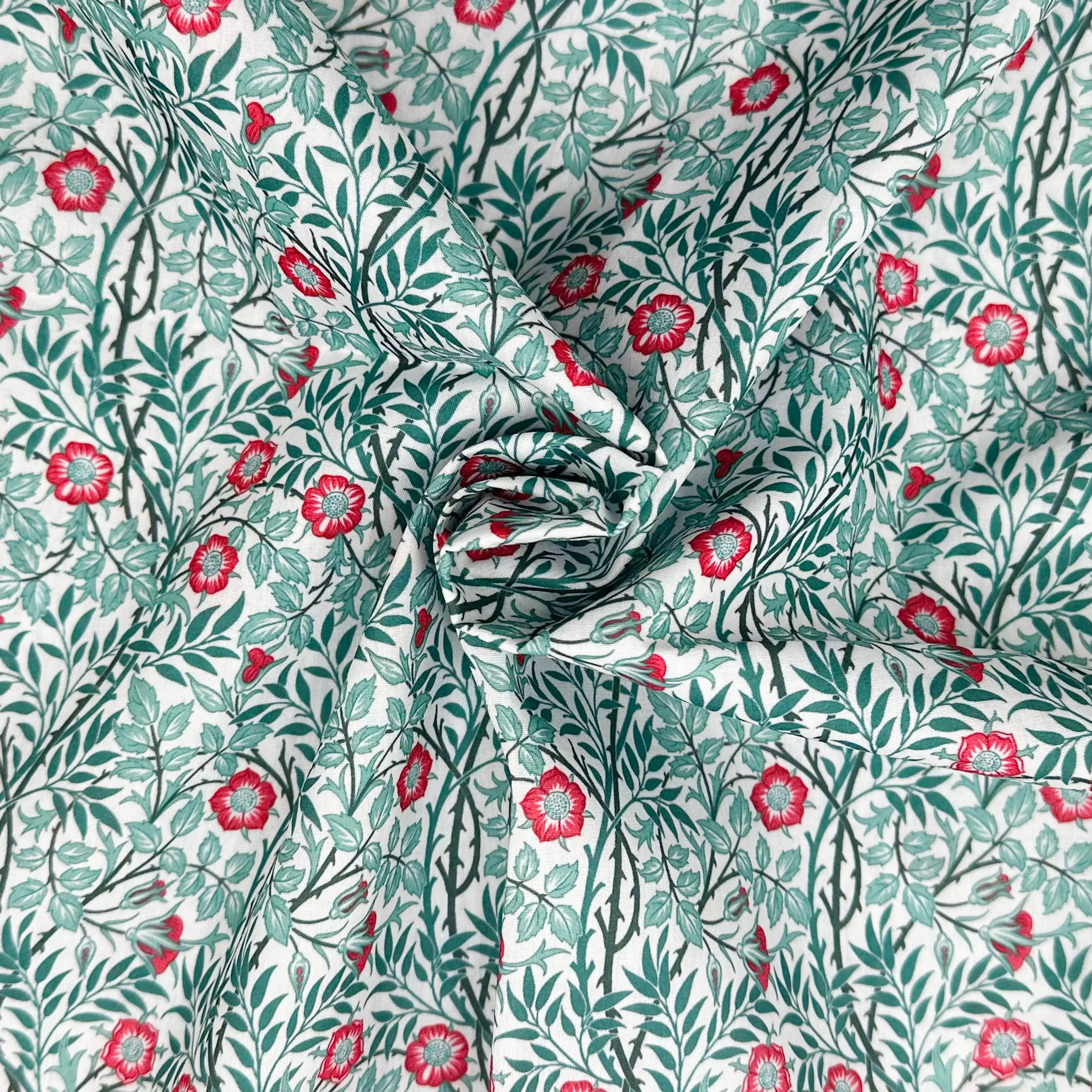 Polycotton Digital Print Fabric | 80% Polyester 20% Cotton 45