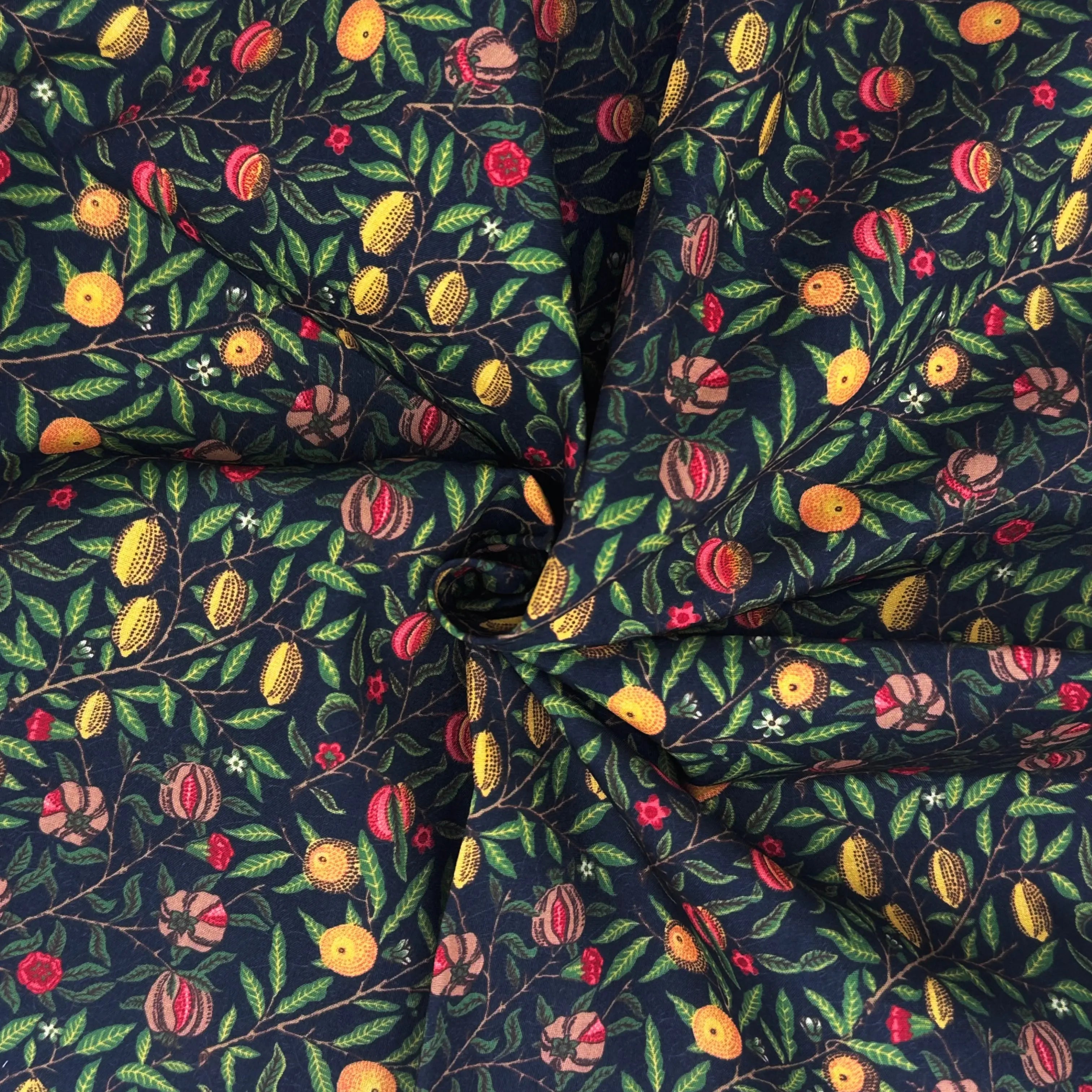 Polycotton Digital Print Fabric | 80% Polyester 20% Cotton 45