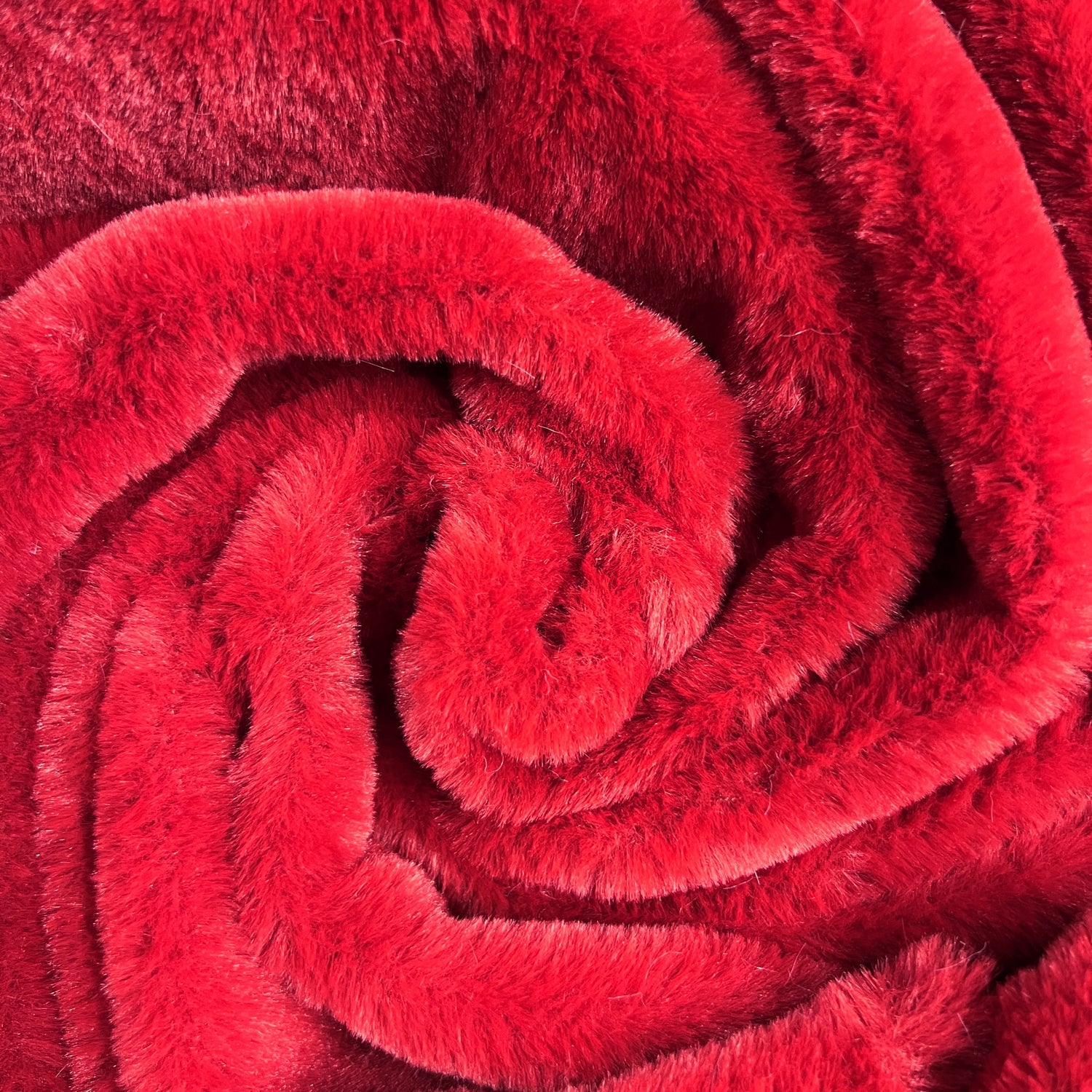 Luxury Plush Fur Fabric | Super Soft Faux Fur 59