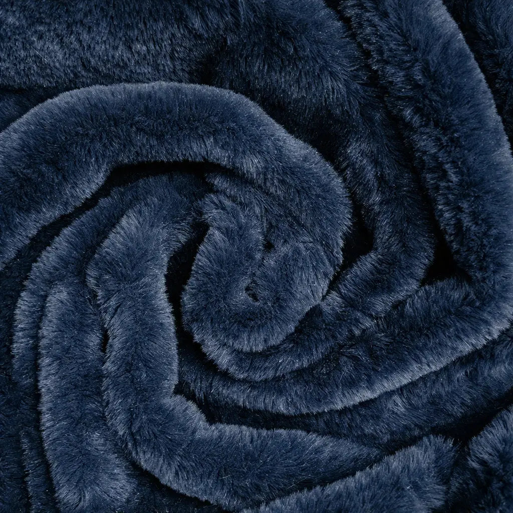 Luxury Plush Fur Fabric – Super Soft Faux Fur 59" (150cm) Wide 375gsm | 40 Metre Roll