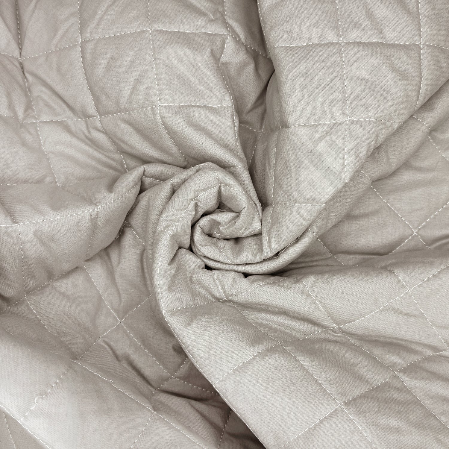 Quilted Polycotton Fabric | Diamond Quilted 45