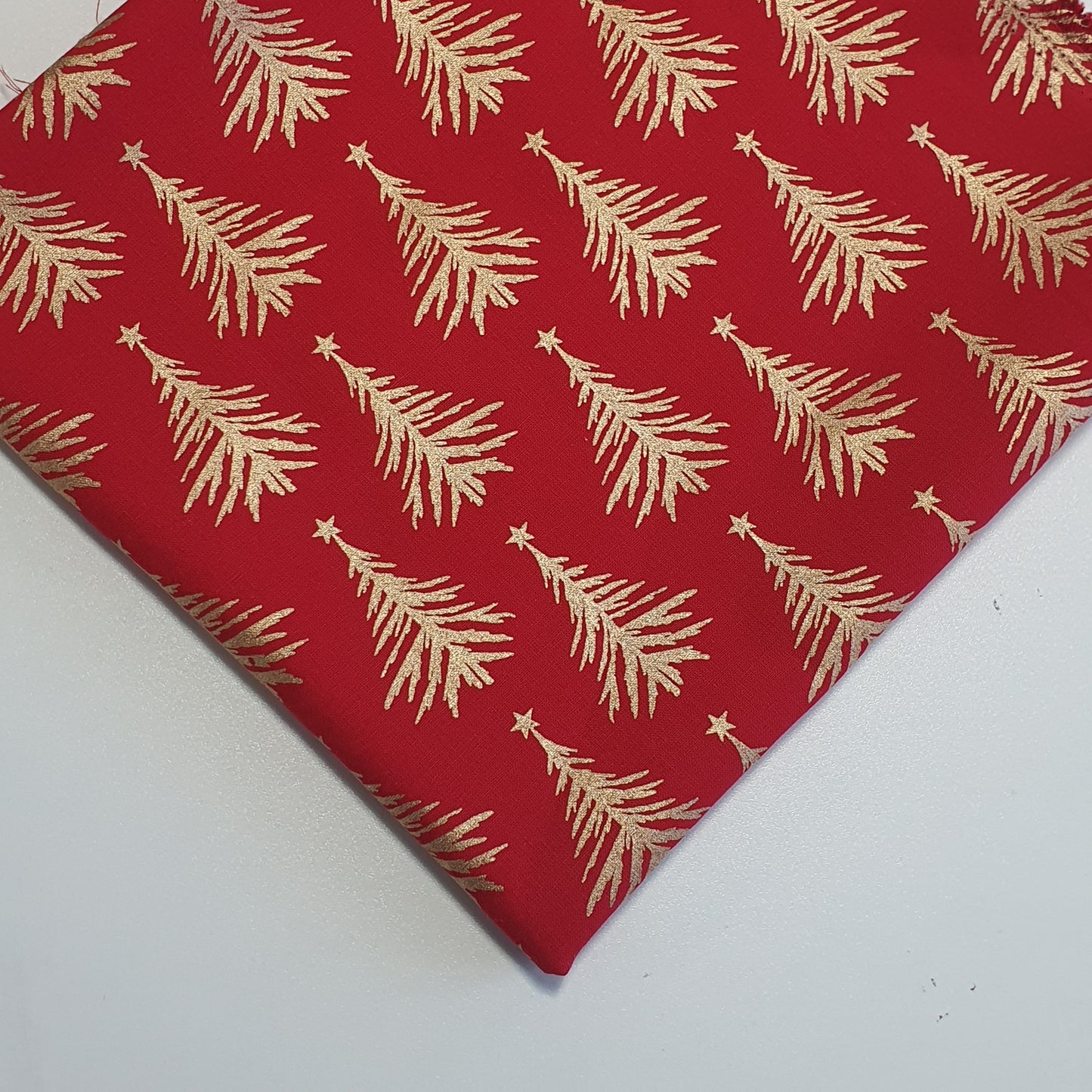 Deluxe Gold Foil Christmas Cotton Fabric – 44" Wide Snowflake & Xmas Tree Print for Festive Décor & Crafts