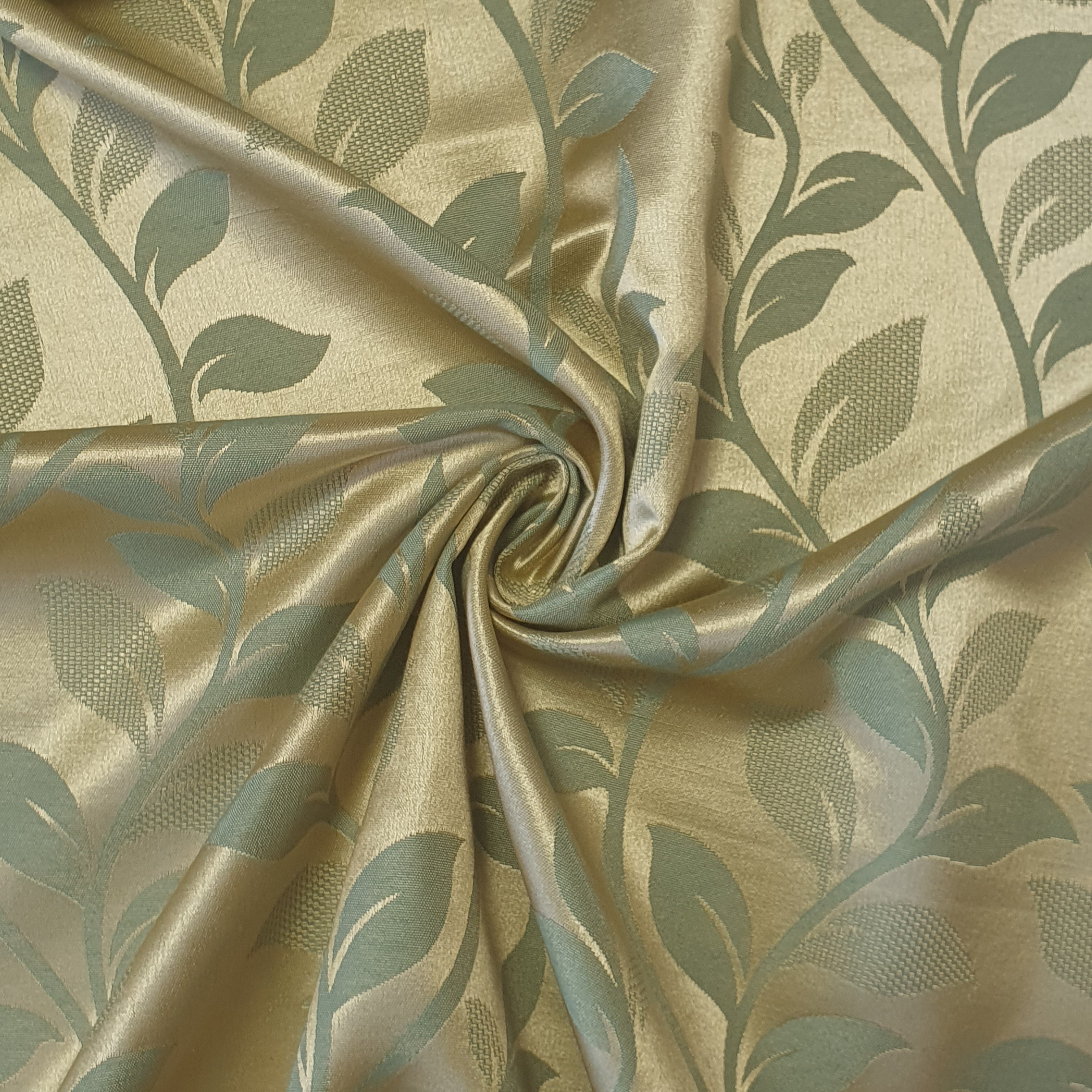 Luxurious Satin Jacquard Fabric – 58