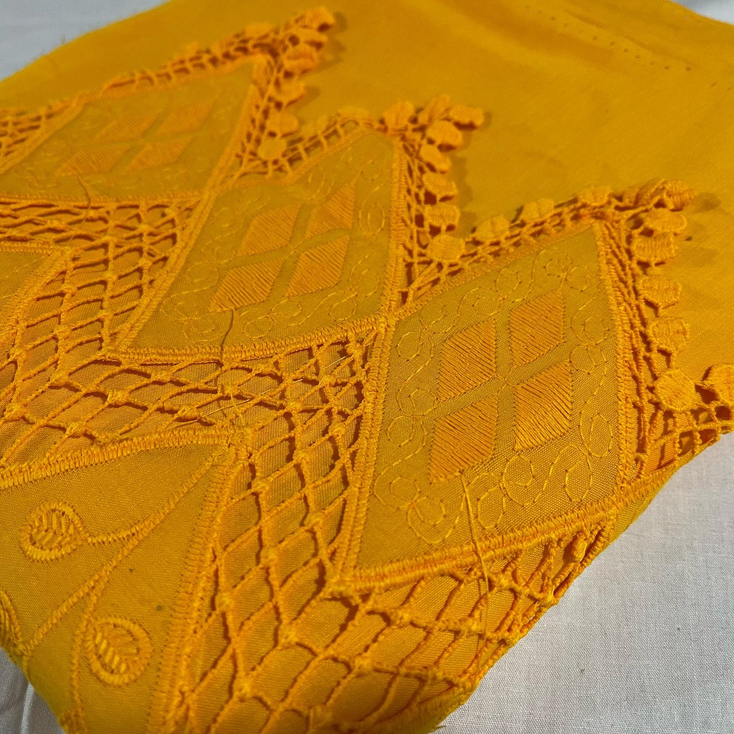 Cotton Floral Embroidery Fabric Lace Broderie Anglaise Dress Craft Material 44"