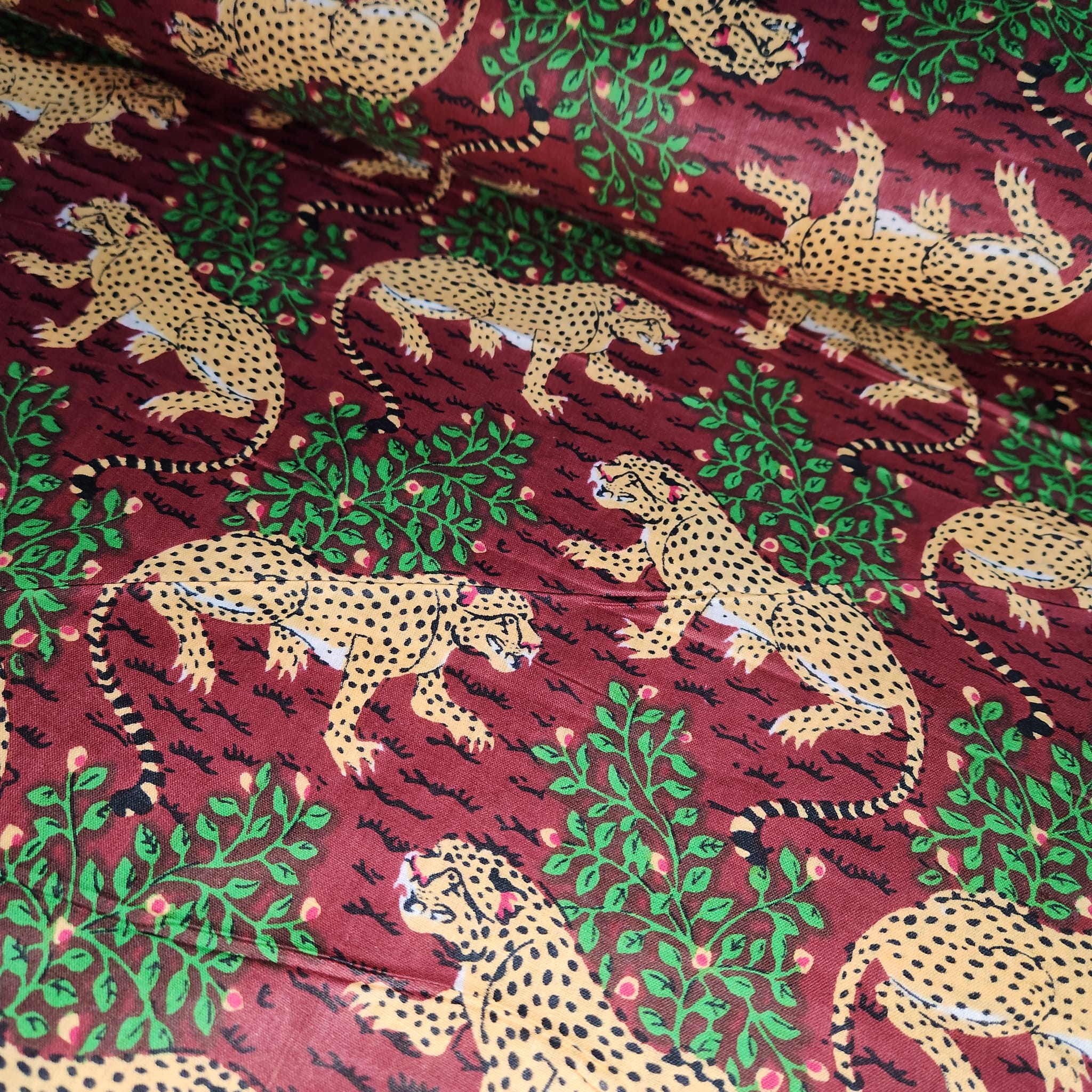 100 % Cotton Jungle Cats Leopards Tropical Jungle Material Dress Craft Quilting Fabric 44