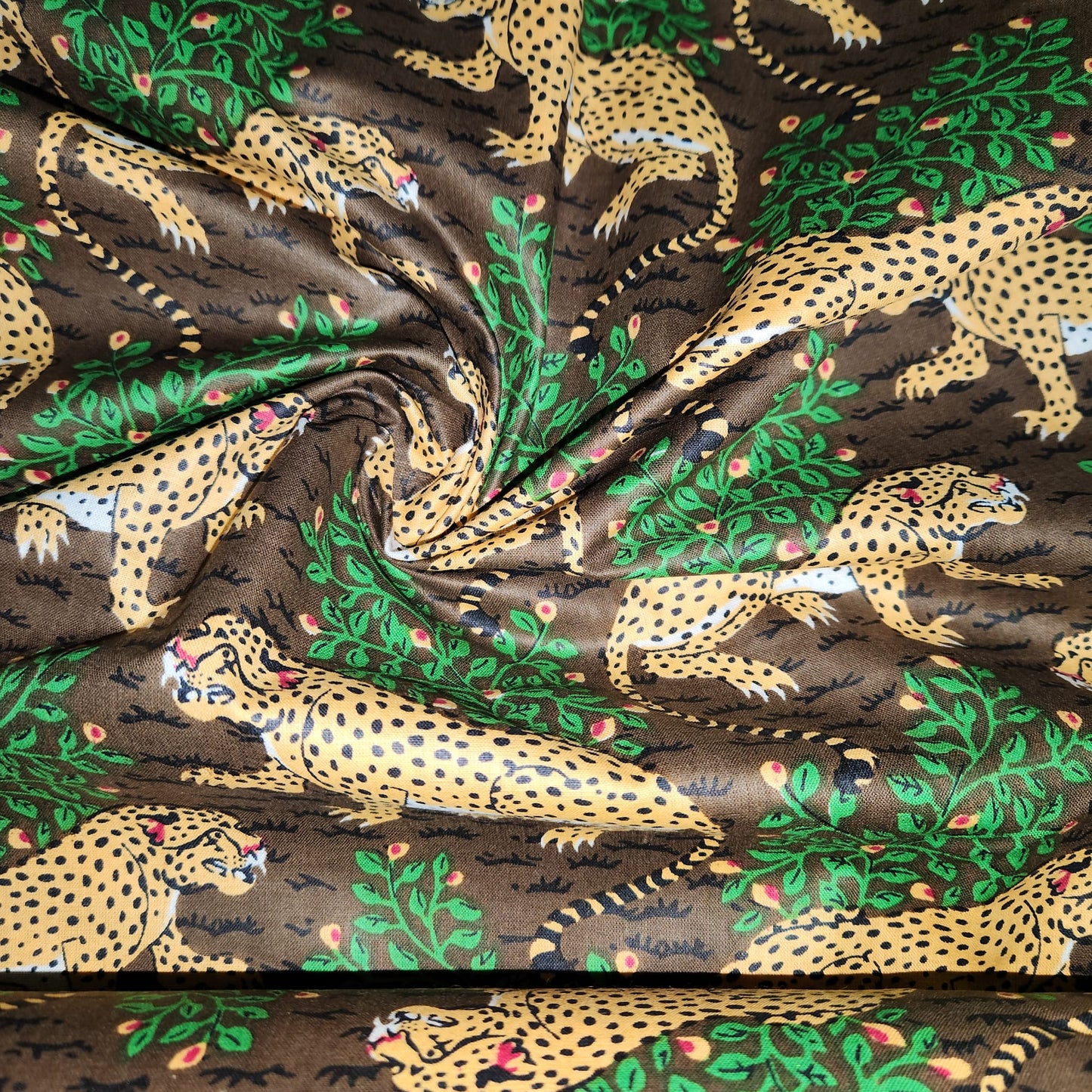 100 % Cotton Jungle Cats Leopards Tropical Jungle Material Dress Craft Quilting Fabric 44" Wide