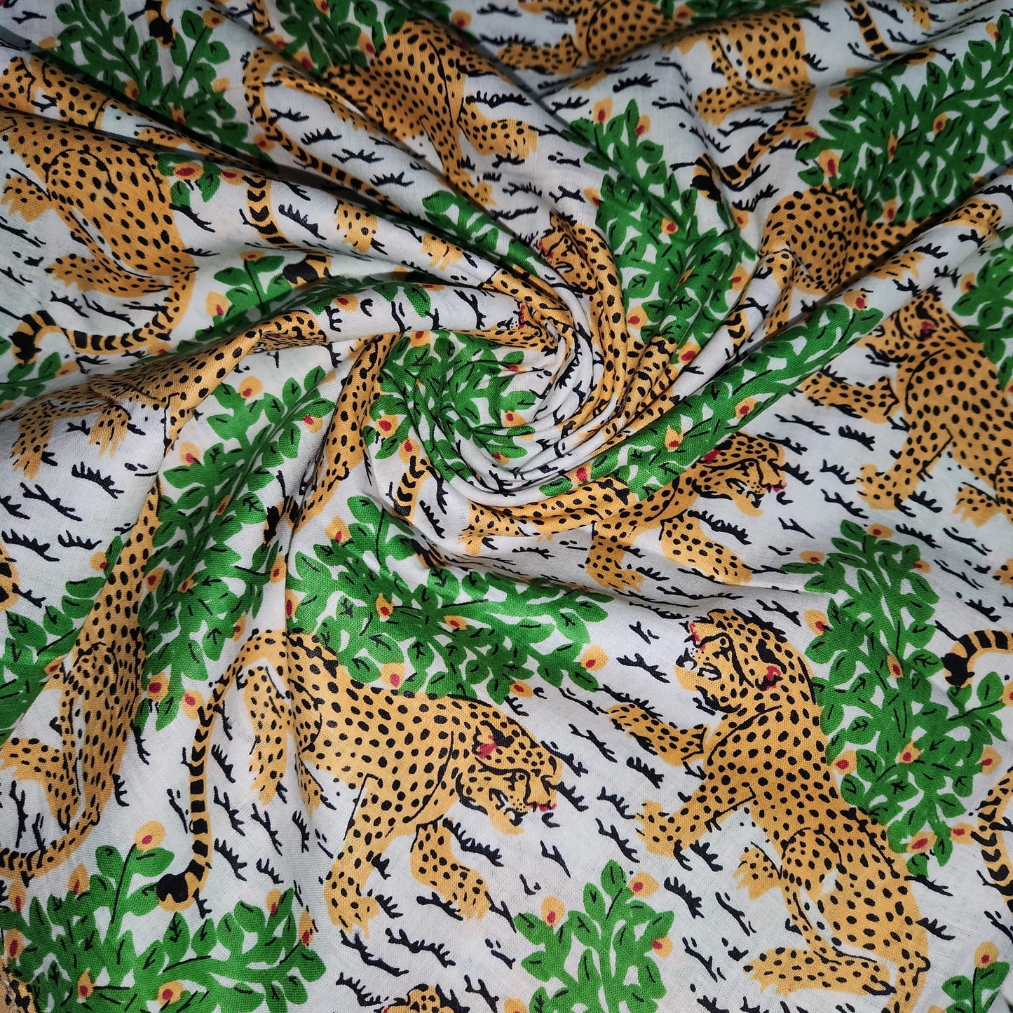 100 % Cotton Jungle Cats Leopards Tropical Jungle Material Dress Craft Quilting Fabric 44" Wide