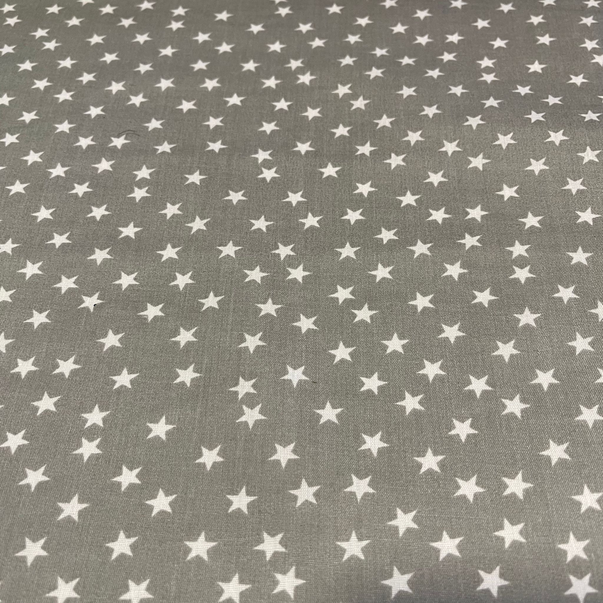 Polycotton Festive Christmas Décor Dress Craft Fabric Xmas Material 44