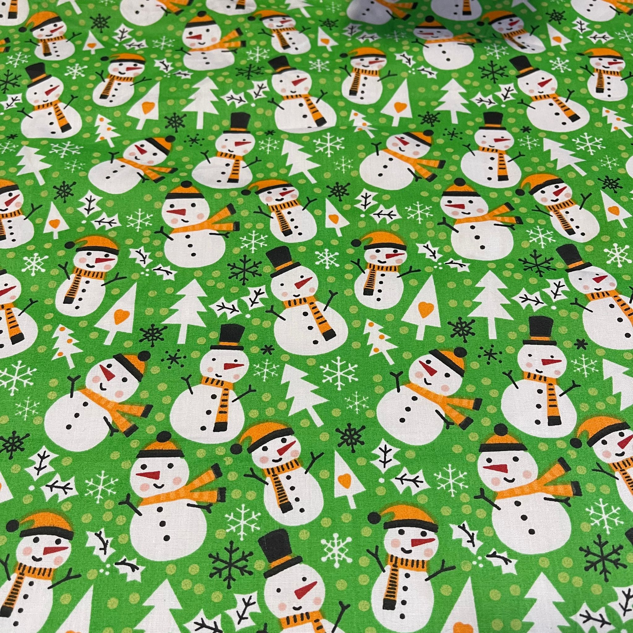 Polycotton Festive Christmas Décor Dress Craft Fabric Xmas Material 44