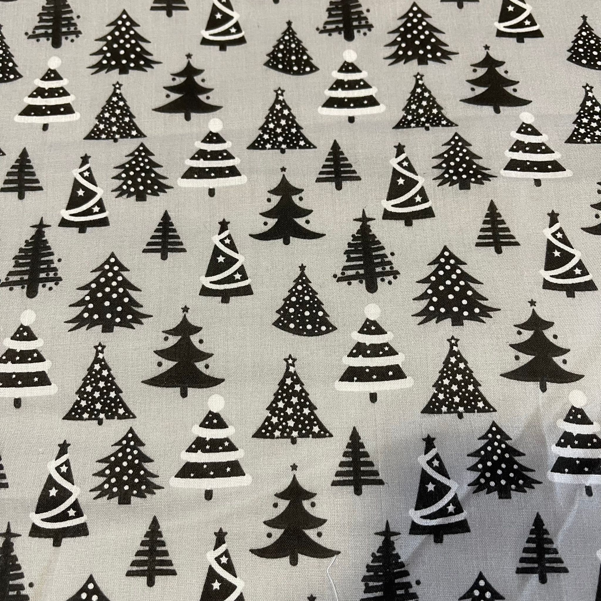 Polycotton Festive Christmas Décor Dress Craft Fabric Xmas Material 44