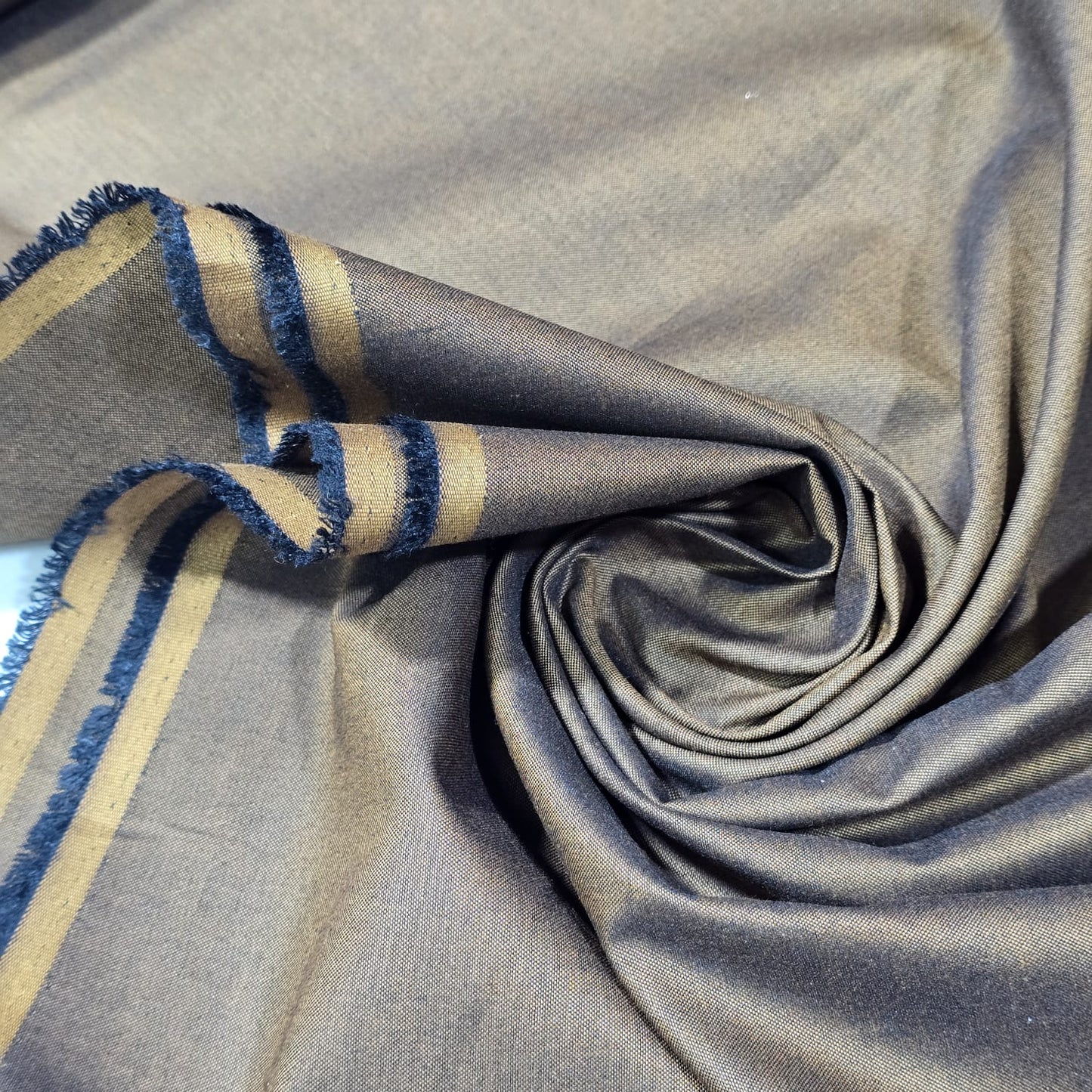 Premium 100% Cotton Chambray Fabric | 58" (147cm) Wide Dressmaking, Quilting & Craft Fabric – Sold by the Metre