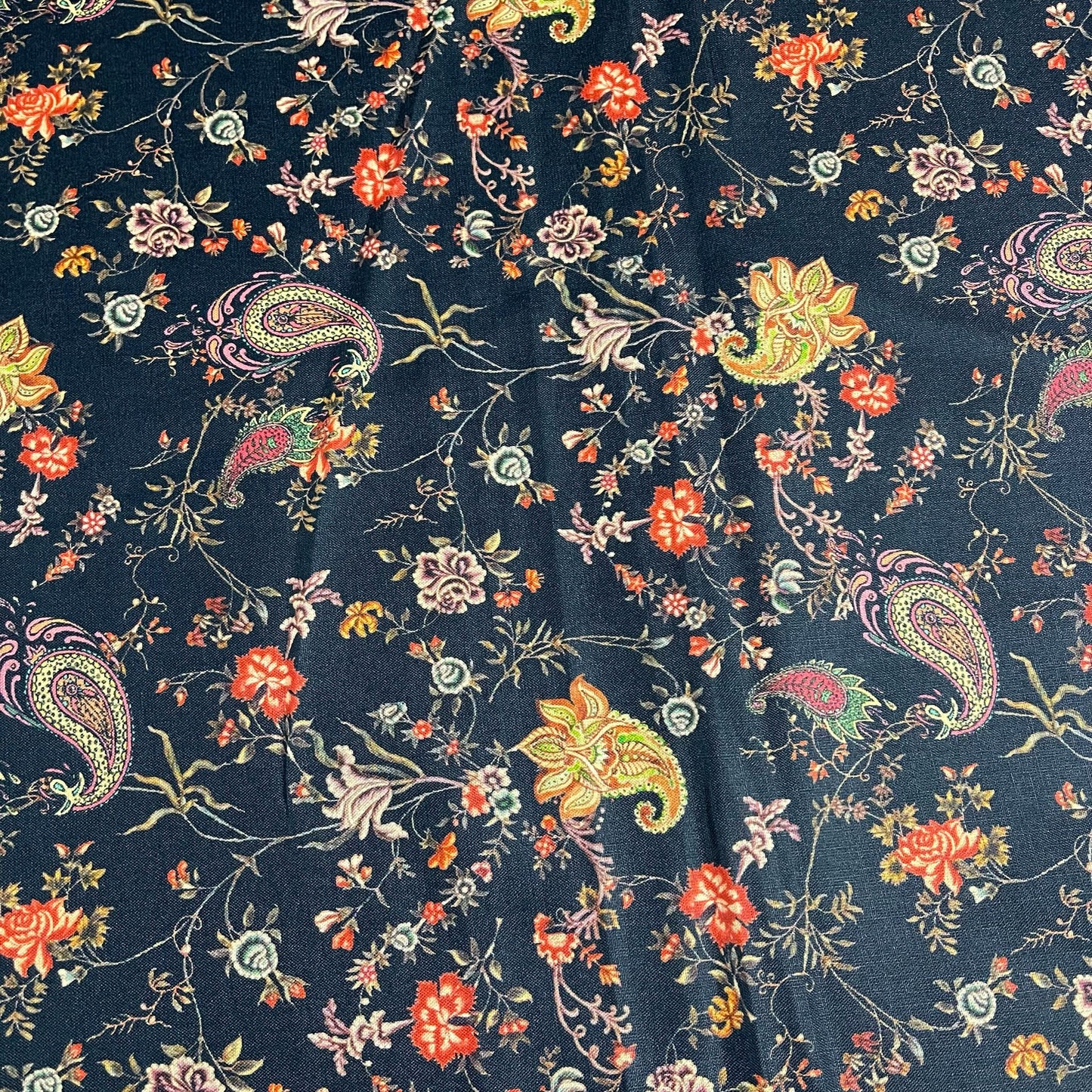 FLORAL COTTON POPLIN FABRIC Rose & Hubble Roses Ditsy Flower MATERIAL 58" Meter