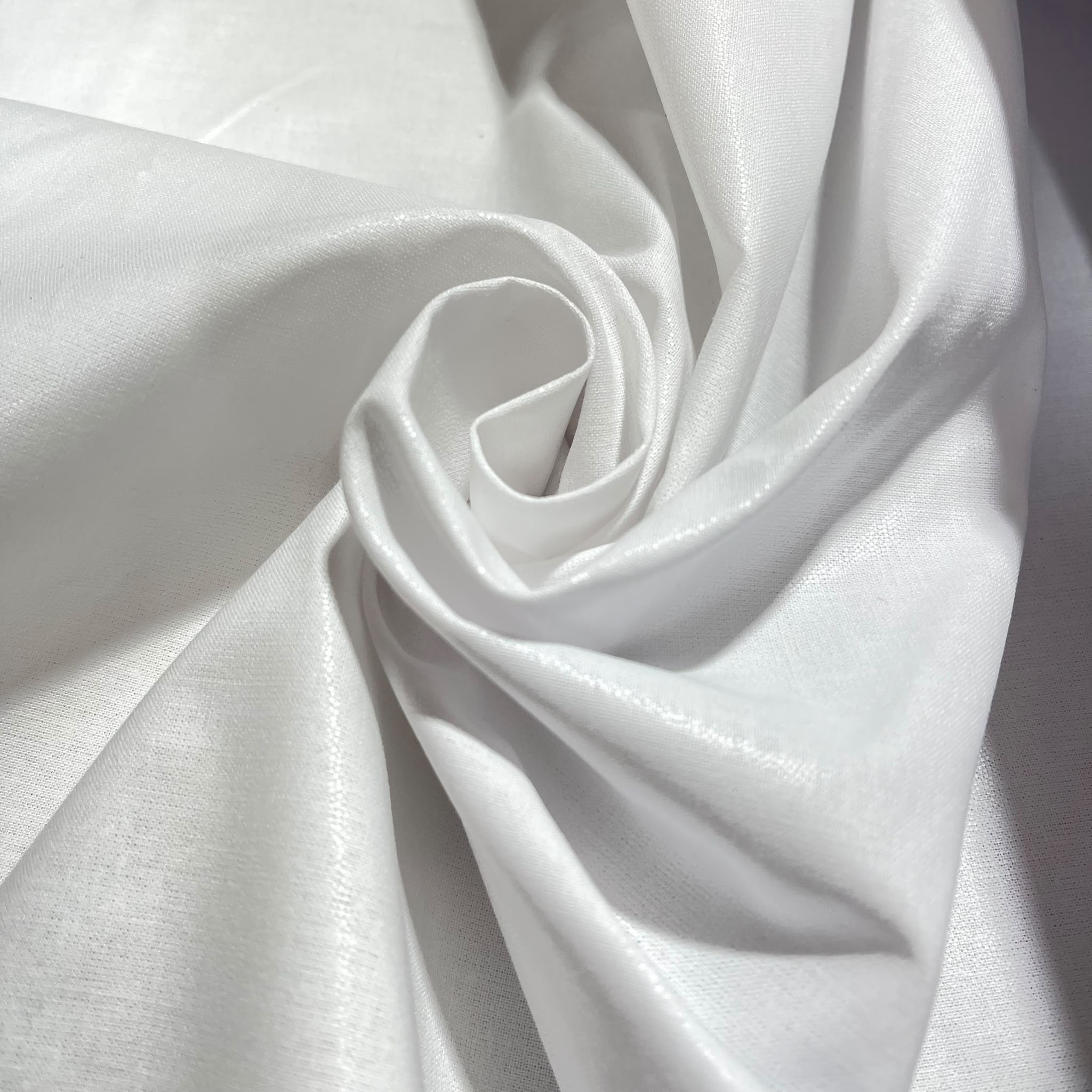 100% Cotton White / Black Woven Iron-On Fusible Interfacing Fabric 90cm By Meter