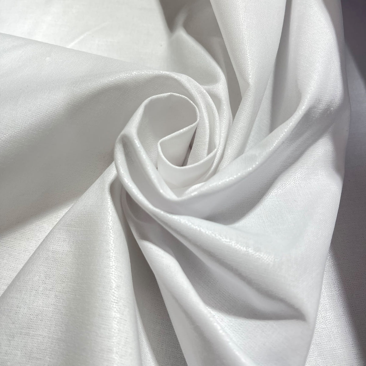 100% Cotton White / Black Woven Iron-On Fusible Interfacing Fabric 90cm By Meter