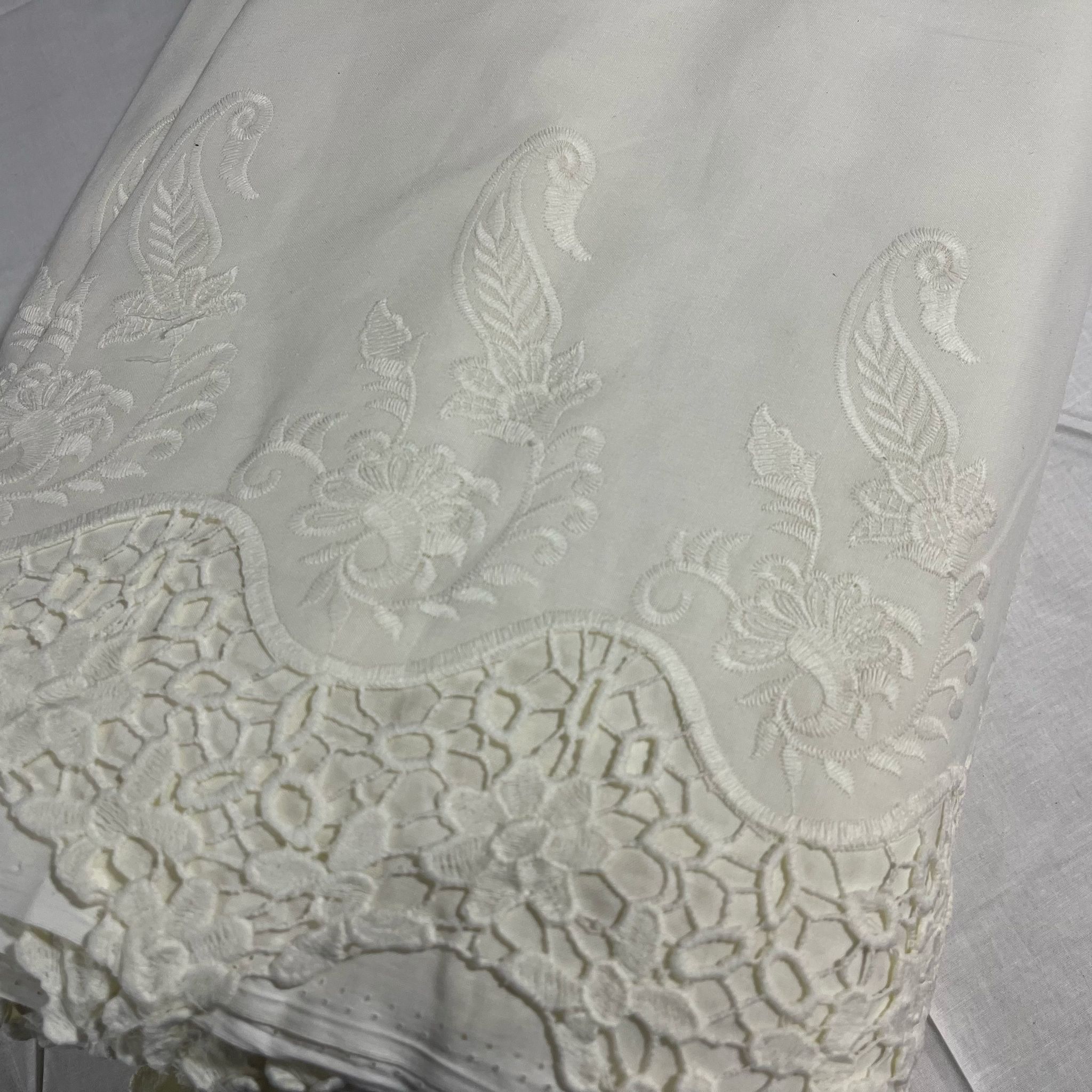 Cotton Floral Embroidery Fabric Lace Broderie Anglaise Dress Craft Material 44