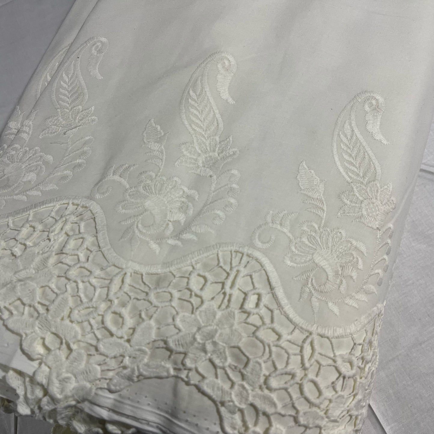 Cotton Floral Embroidery Fabric Lace Broderie Anglaise Dress Craft Material 44"