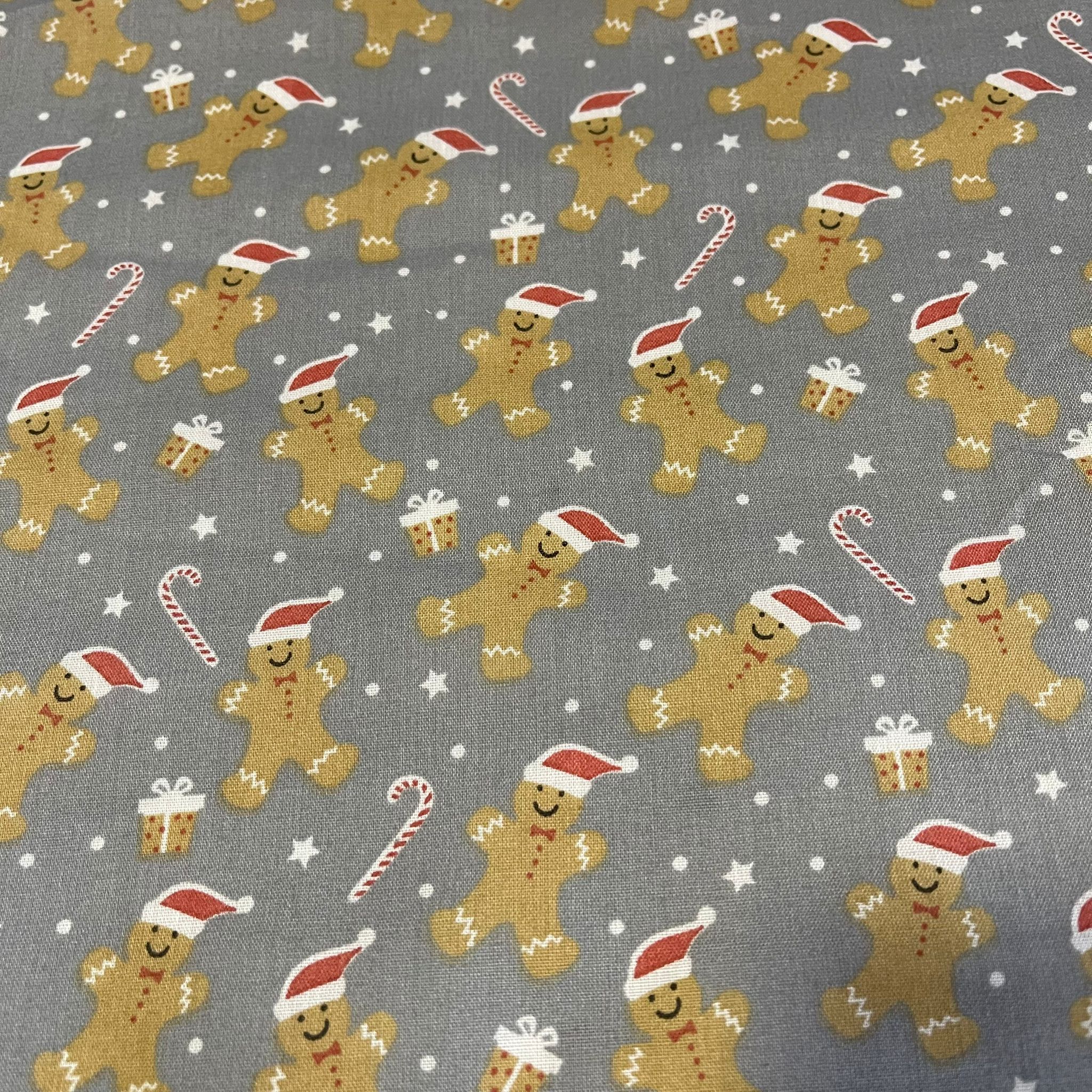 Polycotton Festive Christmas Décor Dress Craft Fabric Xmas Material 44