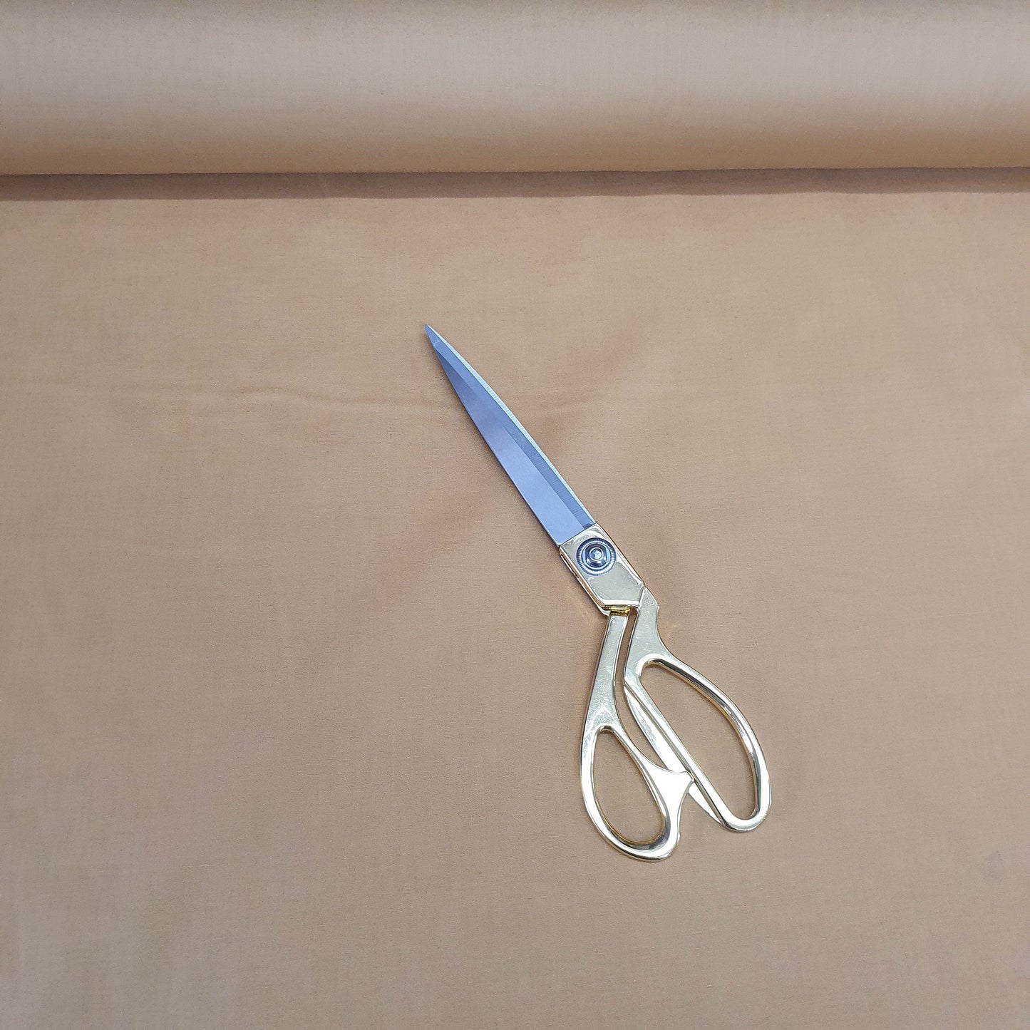 Plain Polycotton Fabric – 44" Wide Premium Dyed Material for Dressmaking, Crafts & Quilting