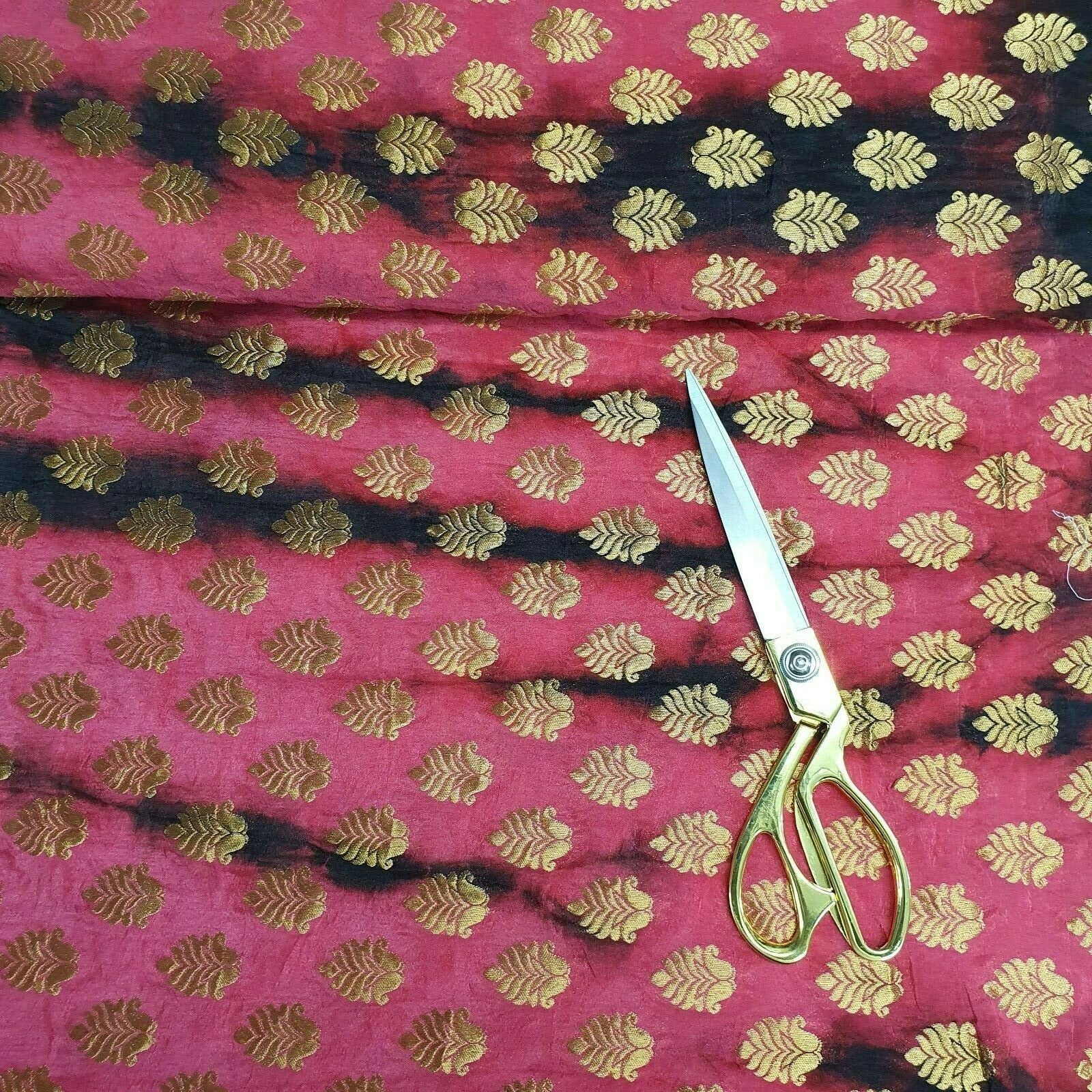 Royal Emblem Indian Vintage Tie Dye Jacquard Banarasi Brocade Fabric – 44