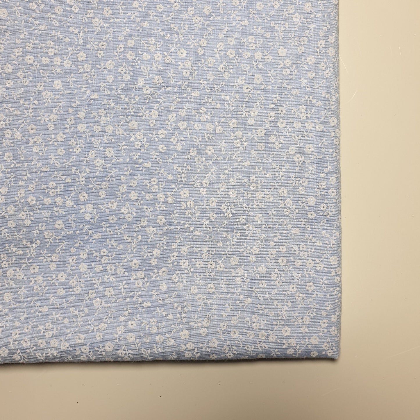 Printed Polycotton Fabric – 44" Wide – Floral, Animal, Nautical, Stars, Stripes, Fruit & Seasonal Craft Material by the Metre