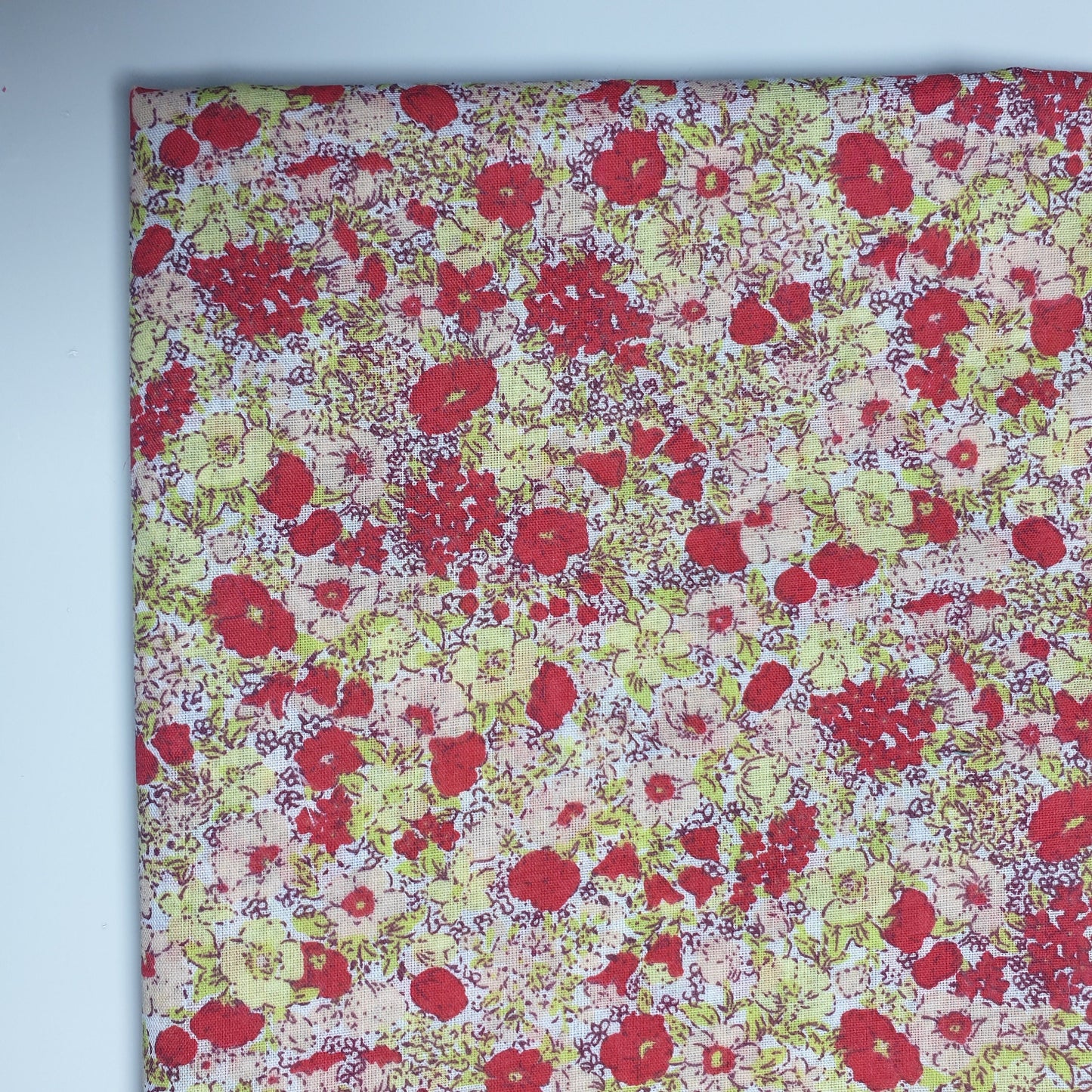 Printed Polycotton Fabric – 44" Wide – Floral, Animal, Nautical, Stars, Stripes, Fruit & Seasonal Craft Material by the Metre
