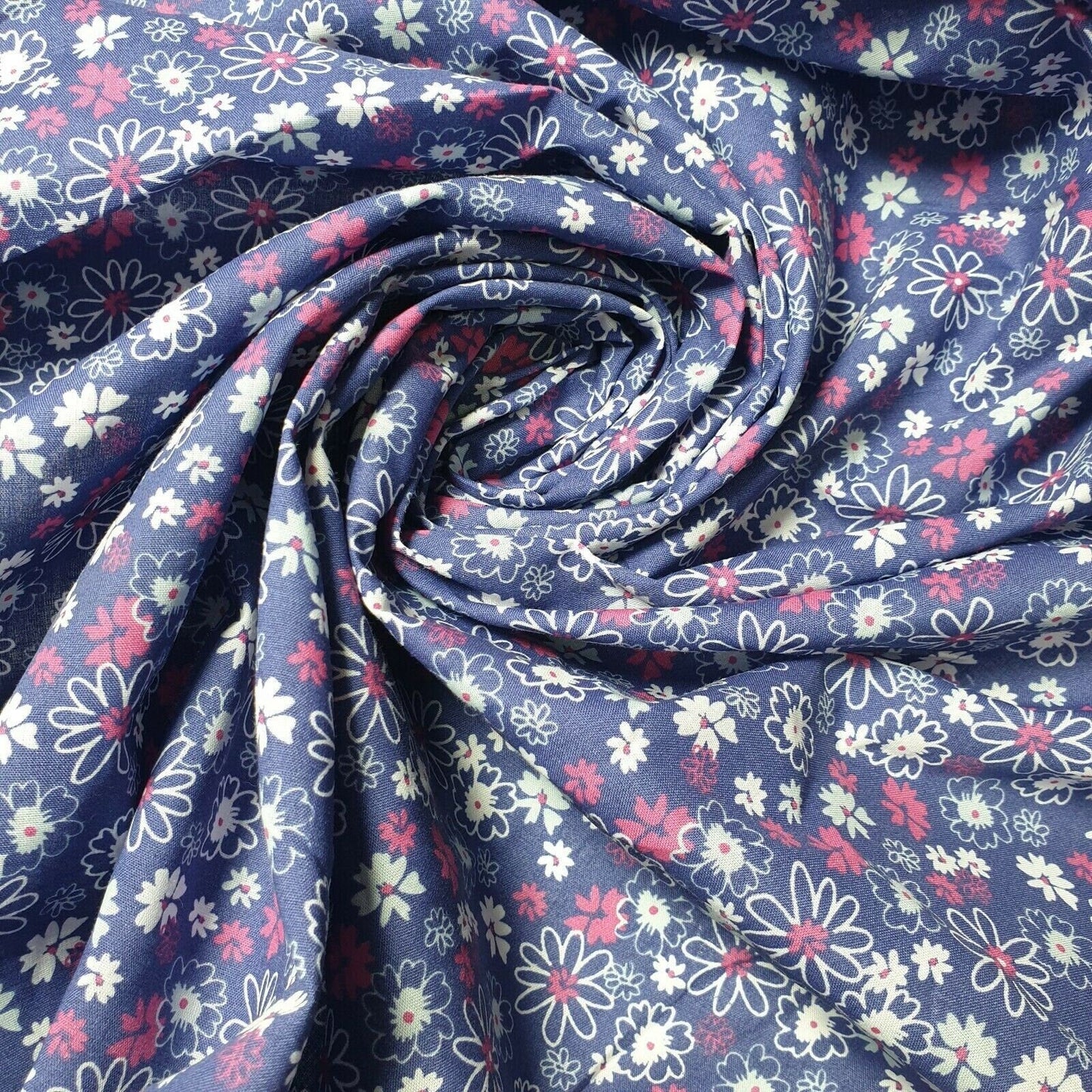 Printed Polycotton Fabric – 44" Wide – Floral, Animal, Nautical, Stars, Stripes, Fruit & Seasonal Craft Material by the Metre
