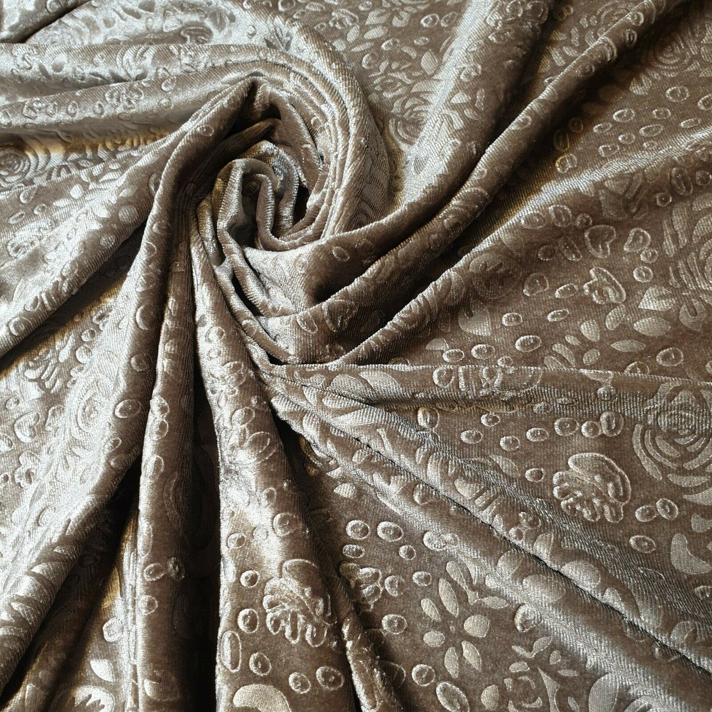 Roses Floral Embossed Stretch Velvet Velour Fabric – 58" Wide Premium Dress & Craft Material