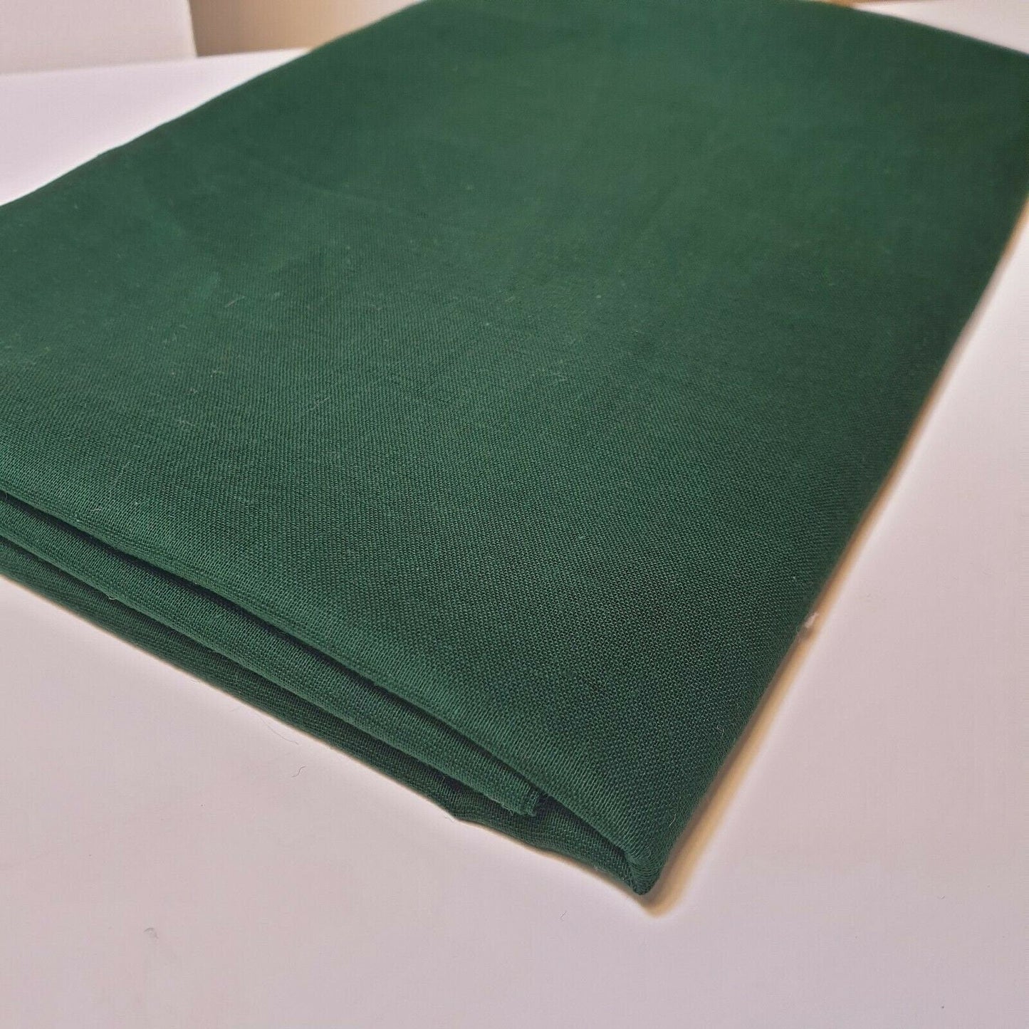 100% Cotton Voile / Rubia Cambric Mercerised Fabric – 90 cm Wide Plain Material for Dressmaking, Lining & Crafts