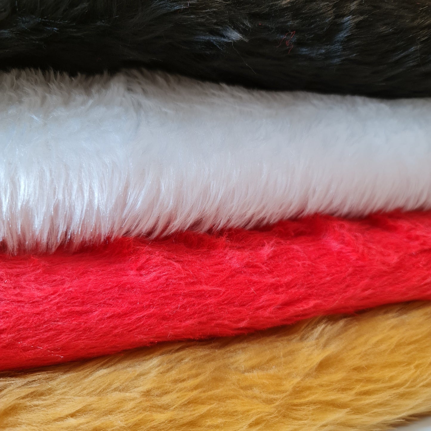 Fun Faux Fur Fabric – Soft Luxury Short Pile Furry Material for Crafts, Costumes & Décor by the Metre