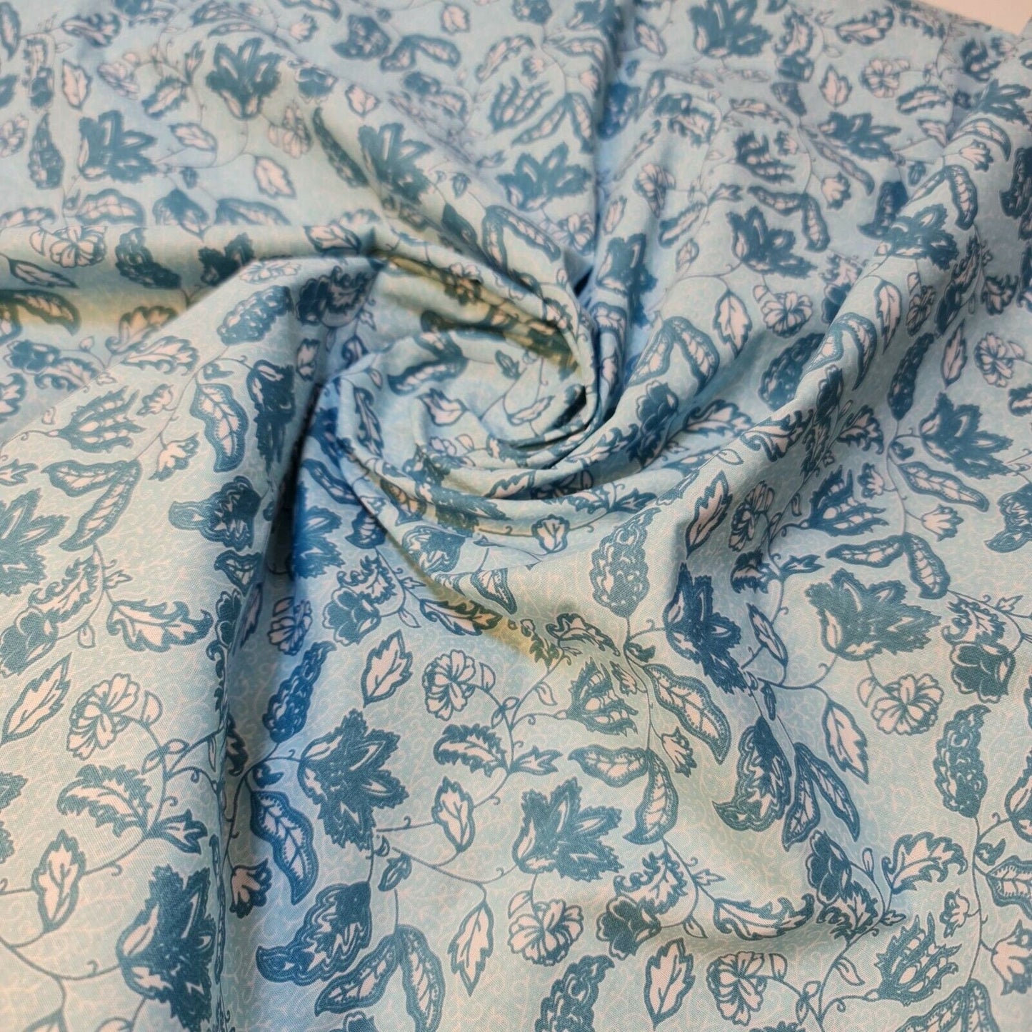 Printed Polycotton Fabric – 44" Wide – Floral, Animal, Nautical, Stars, Stripes, Fruit & Seasonal Craft Material by the Metre