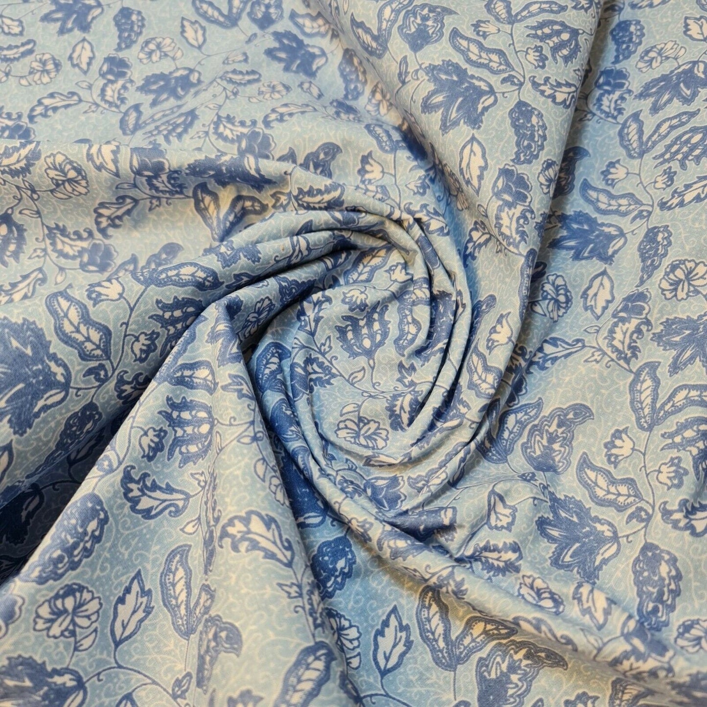 Printed Polycotton Fabric – 44" Wide – Floral, Animal, Nautical, Stars, Stripes, Fruit & Seasonal Craft Material by the Metre