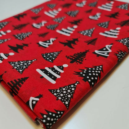 Christmas Festive Polycotton Print Fabric – 44" Wide Craft & Dressmaking Material by the Metre
