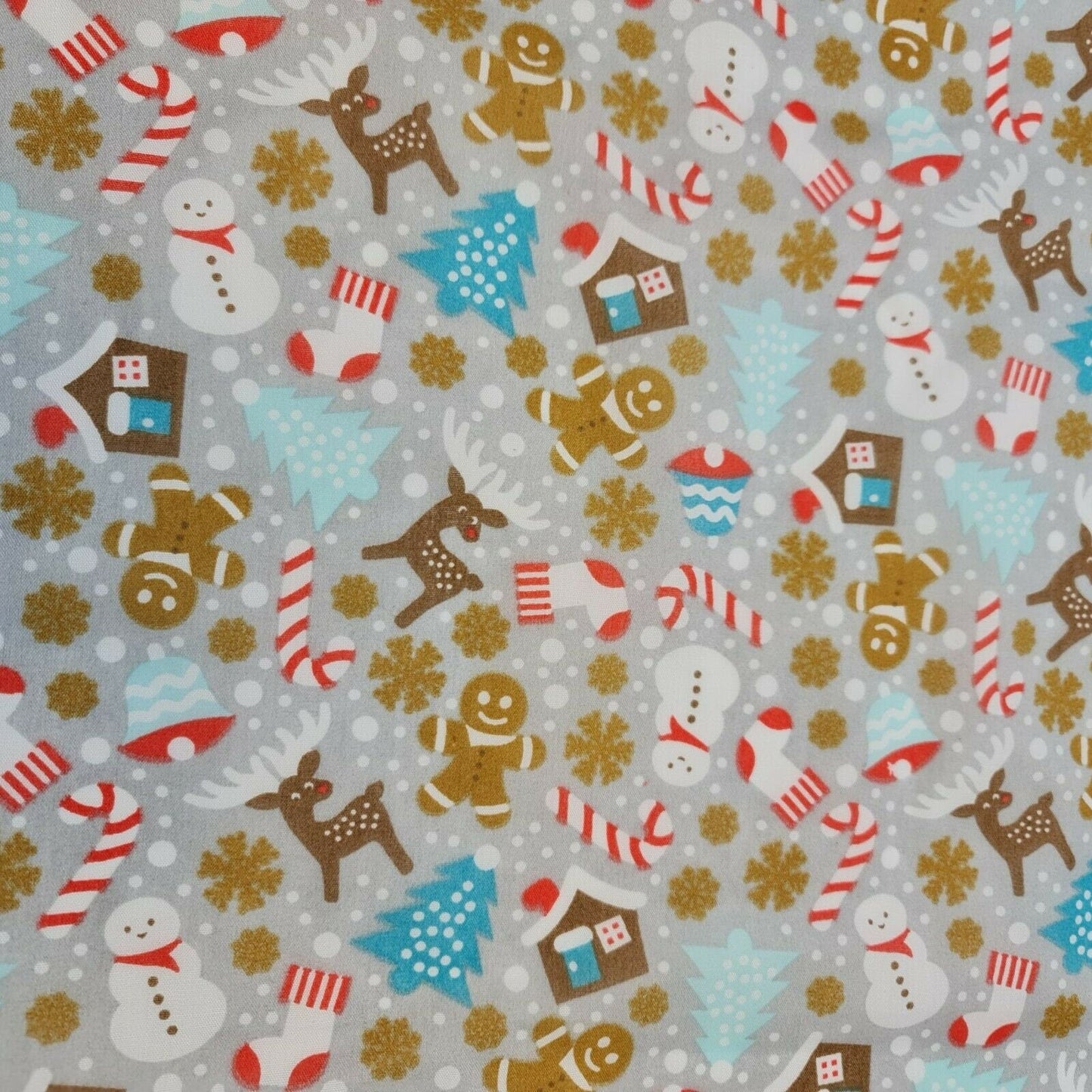 Christmas Festive Polycotton Print Fabric – 44" Wide Craft & Dressmaking Material by the Metre
