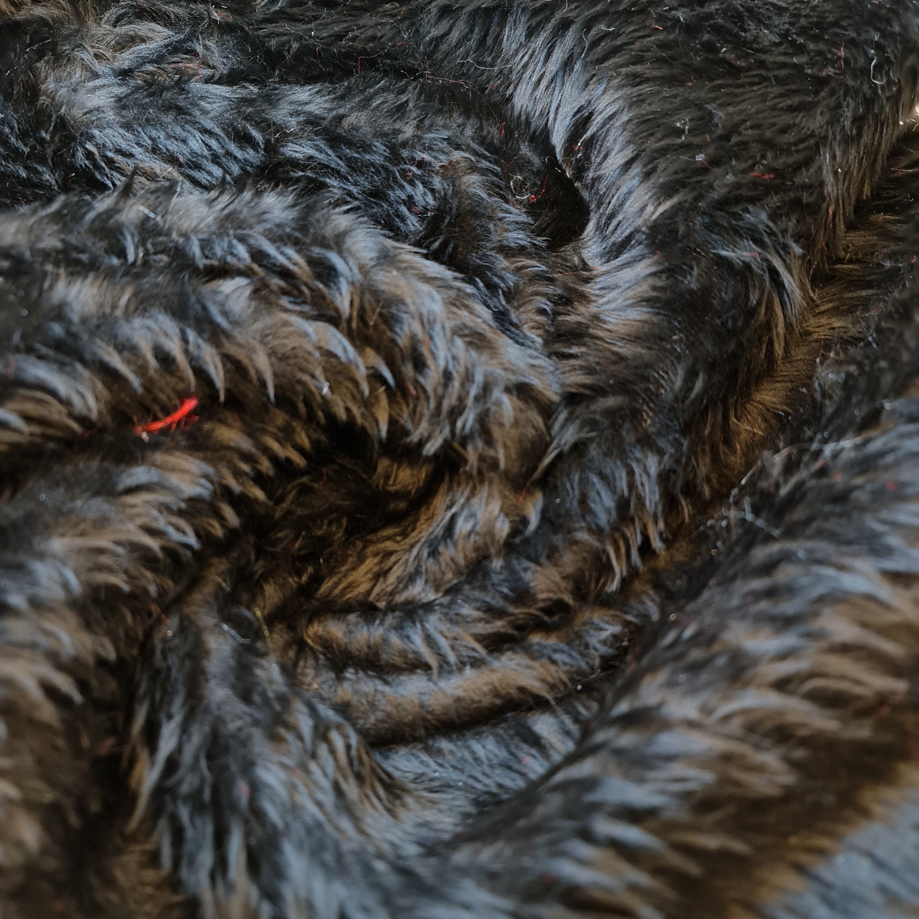 Fun Faux Fur Fabric – Soft Luxury Short Pile Furry Material for Crafts, Costumes & Décor by the Metre