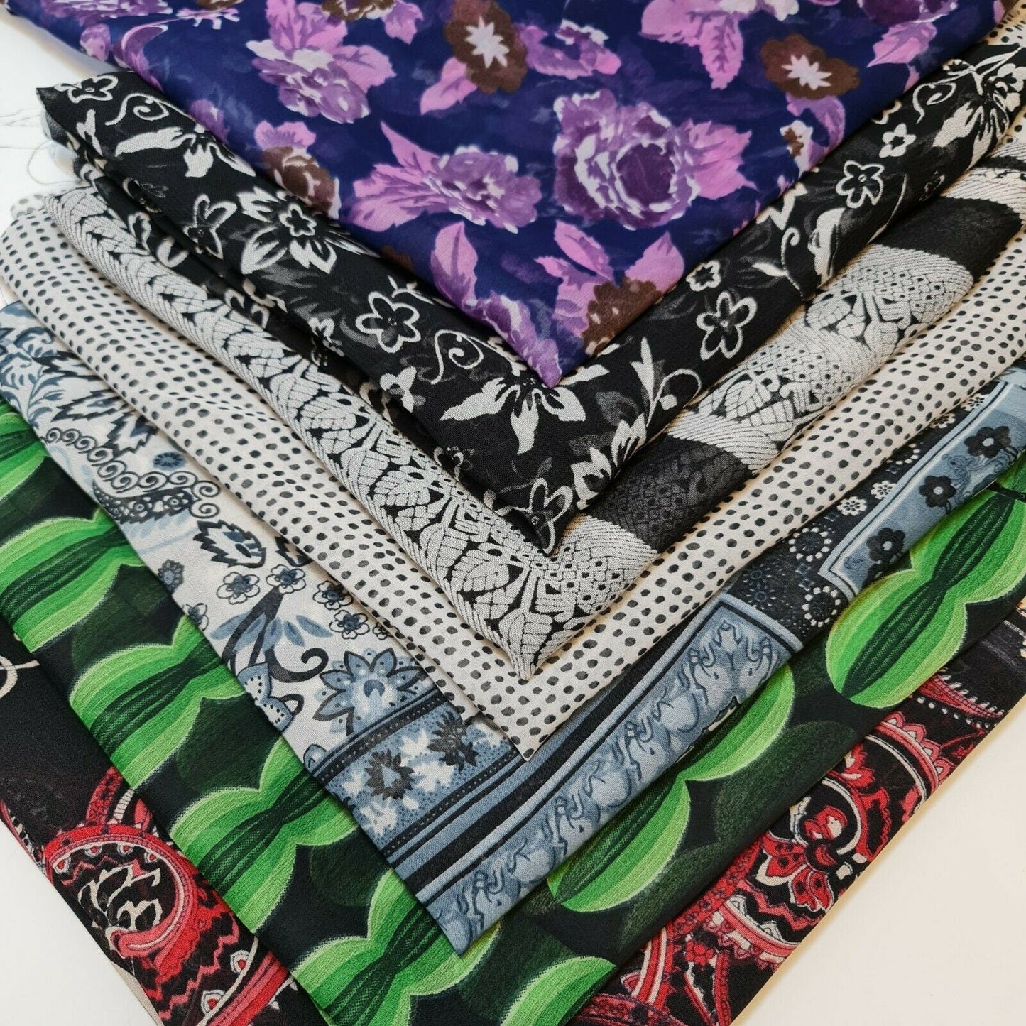 Floral Printed Polyester Georgette and Sheer Chiffon Fabric – Summer Dress Material