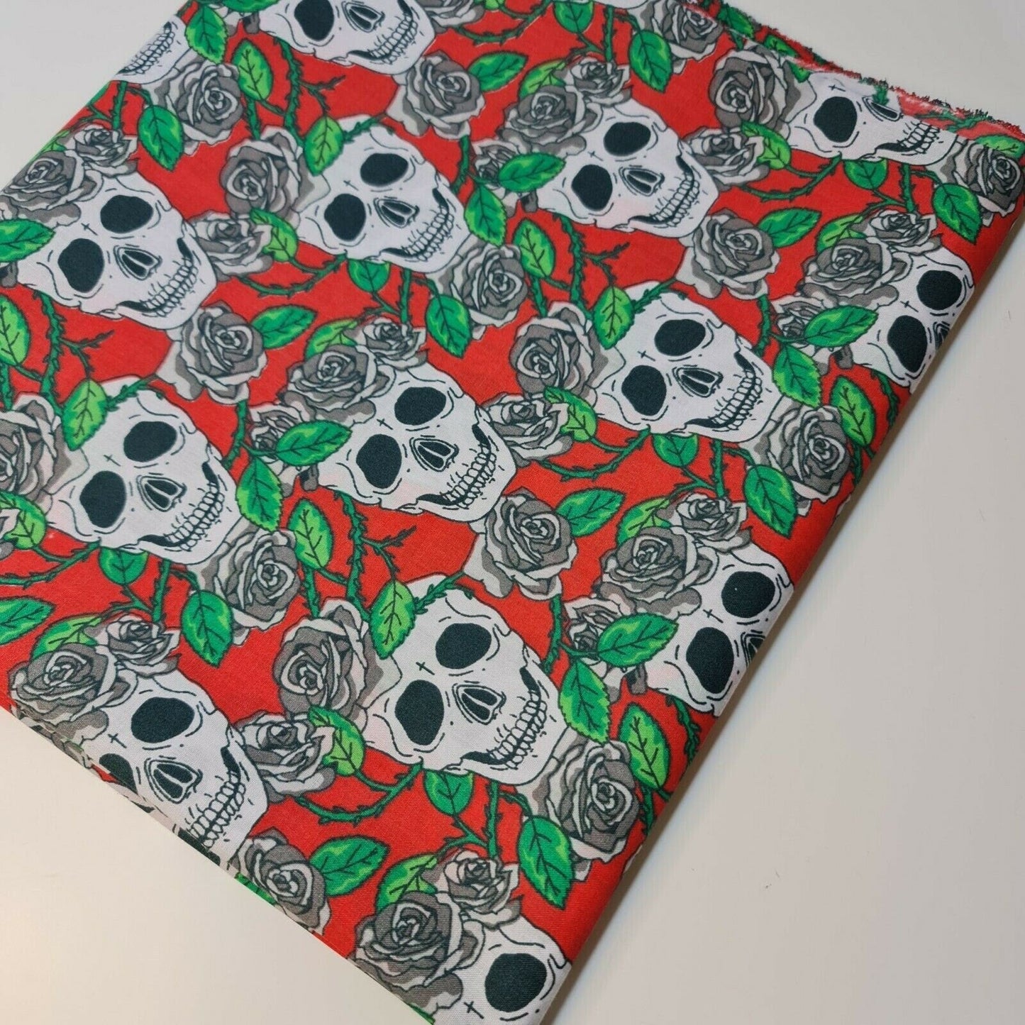 Printed Polycotton Fabric – 44" Wide – Floral, Animal, Nautical, Stars, Stripes, Fruit & Seasonal Craft Material by the Metre