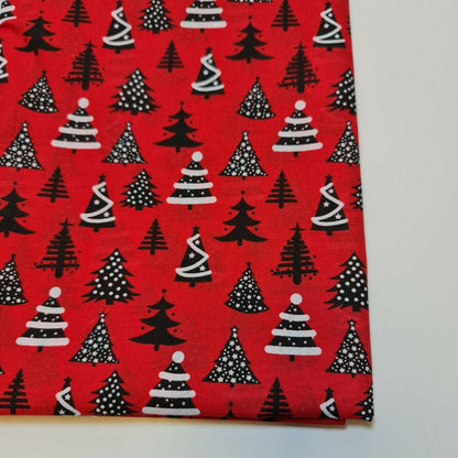 Christmas Festive Polycotton Print Fabric – 44" Wide Craft & Dressmaking Material by the Metre
