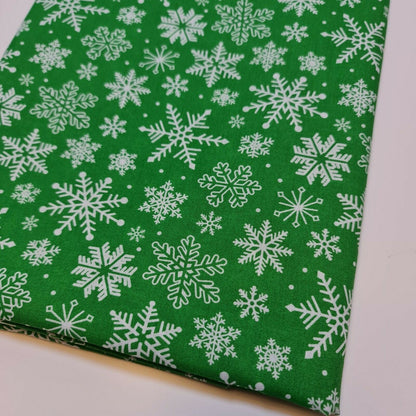 Christmas Festive Polycotton Print Fabric – 44" Wide Craft & Dressmaking Material by the Metre