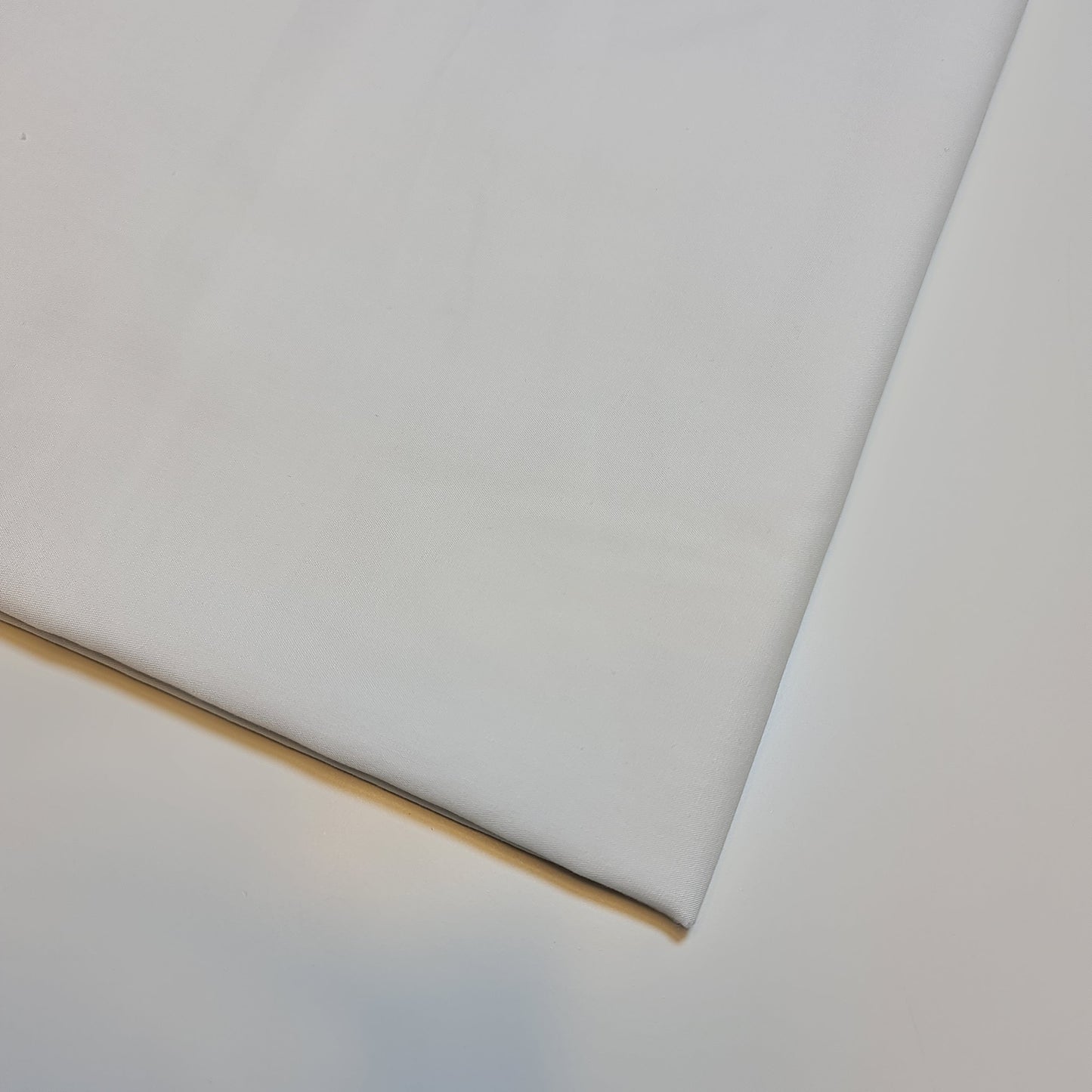 Plain Polycotton Fabric – 44" Wide Premium Dyed Material for Dressmaking, Crafts & Quilting