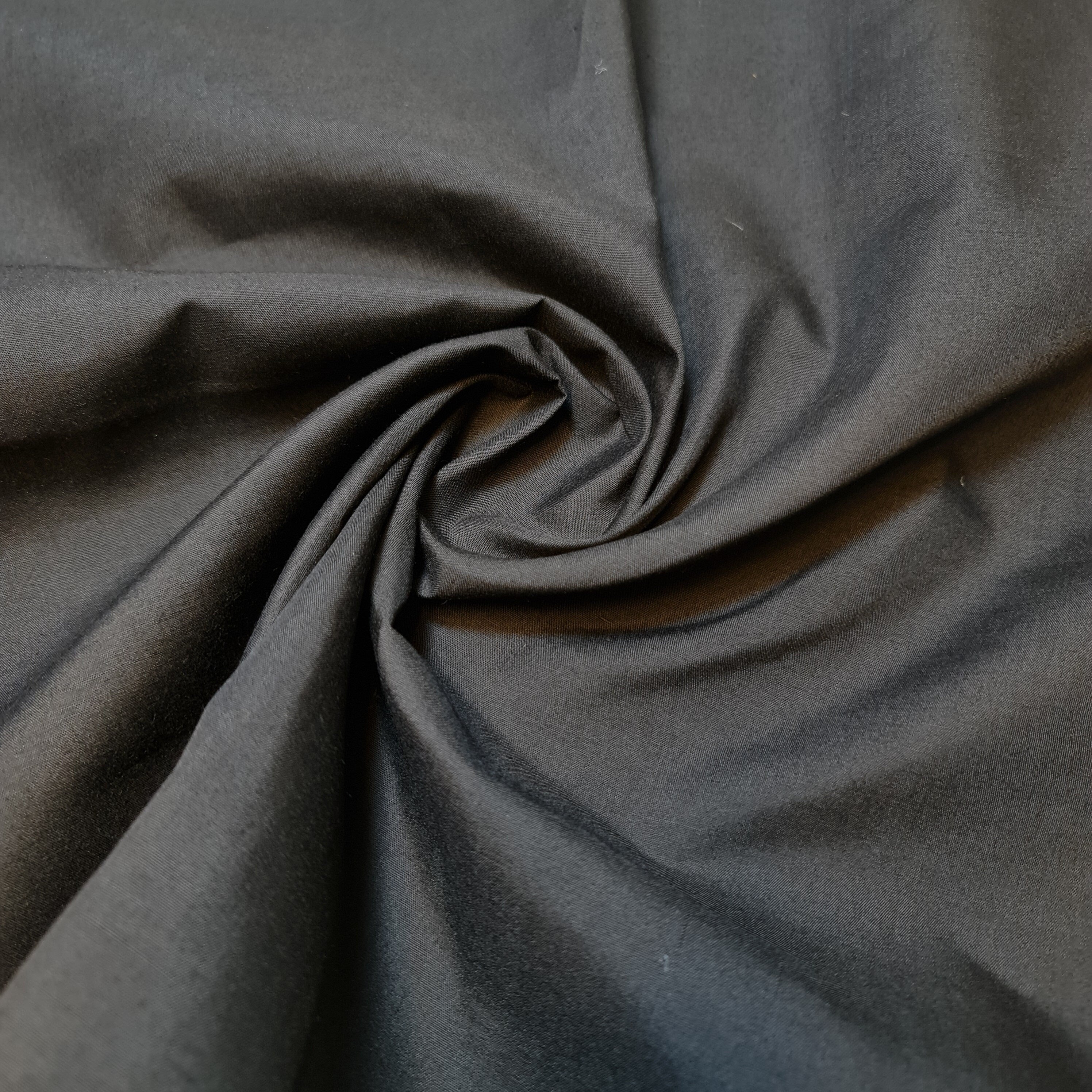 Plain Polycotton Fabric – 44